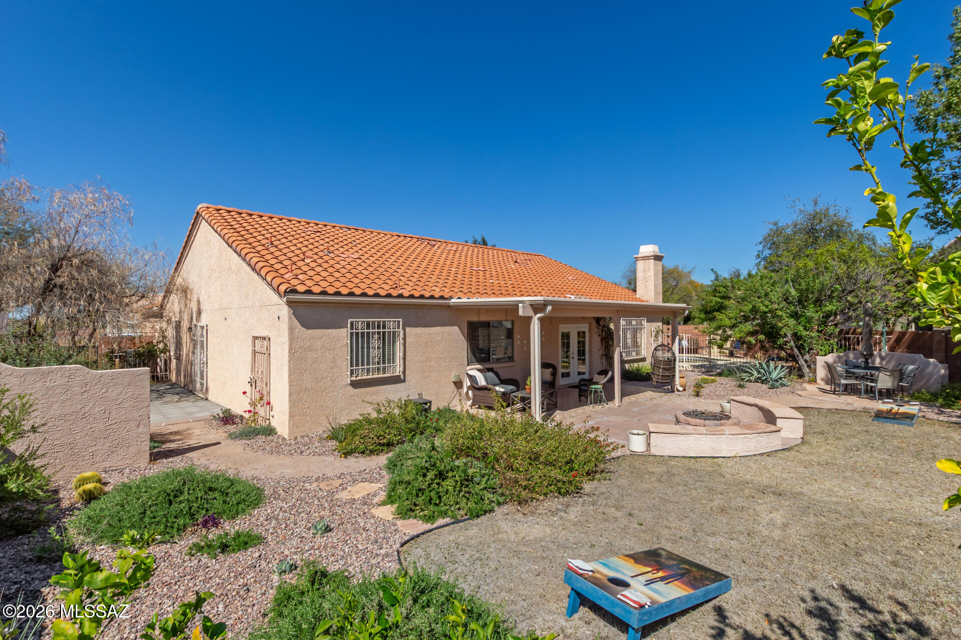 Las Lindas(1-76) - Residential