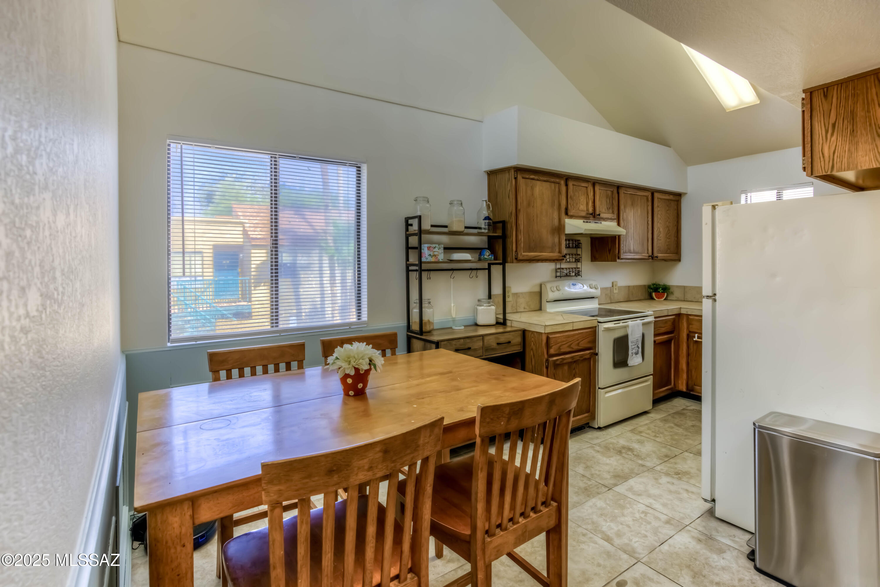 3690 N Country Club Road # 1010