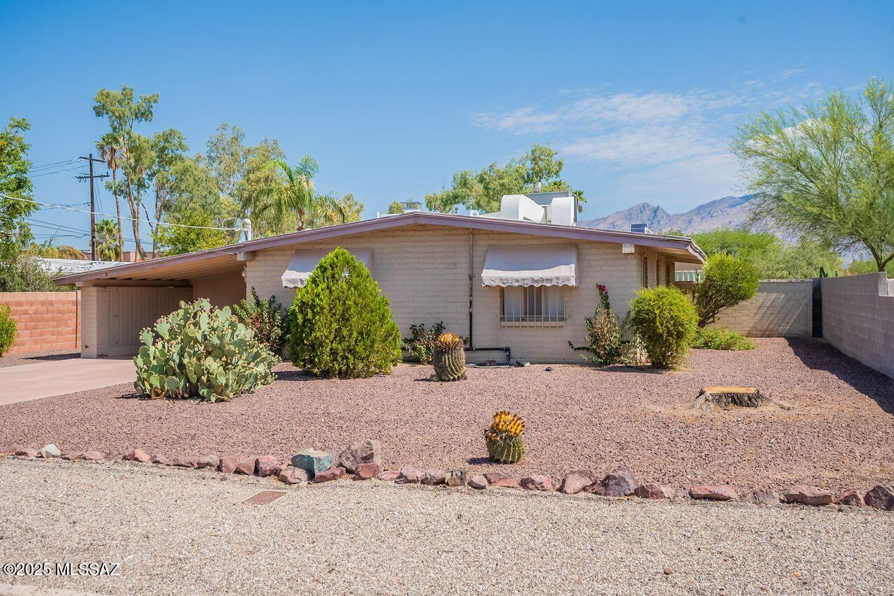Cloverleaf Resub. - Residential