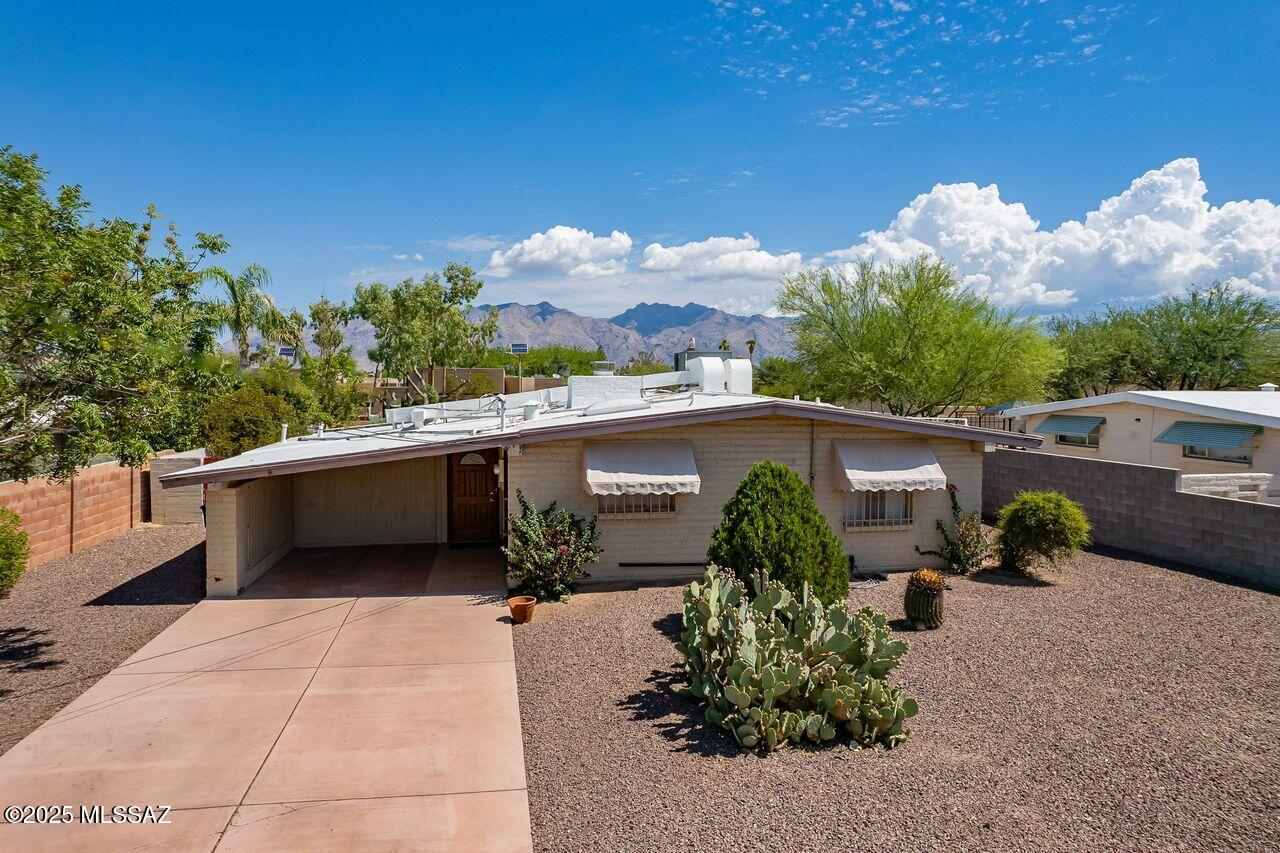 Cloverleaf Resub. - Residential