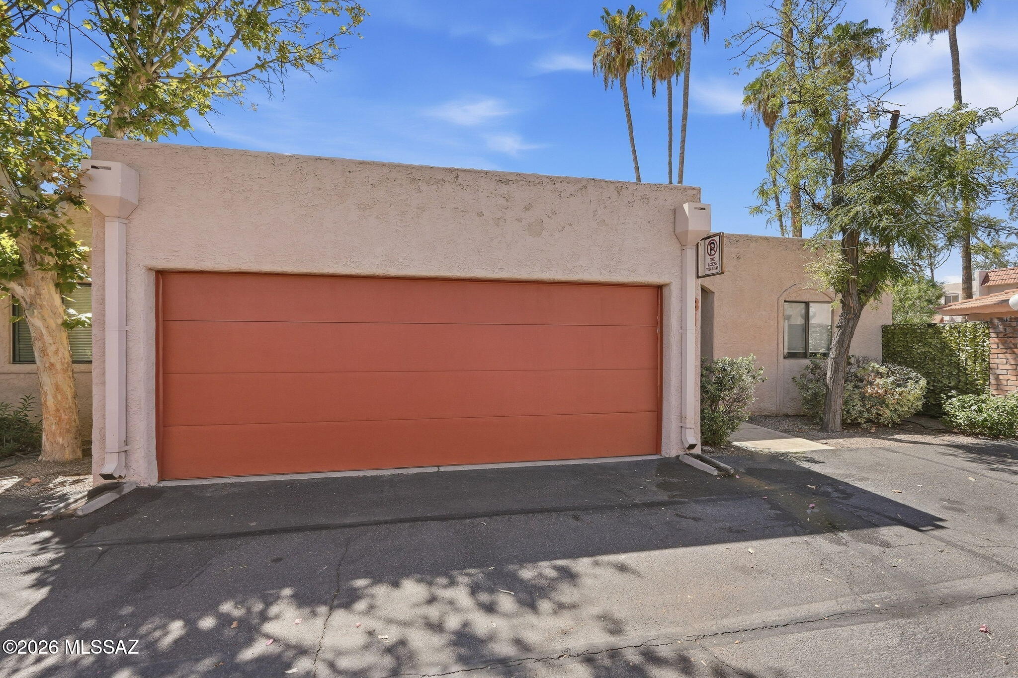 1949 N Swan Road 31