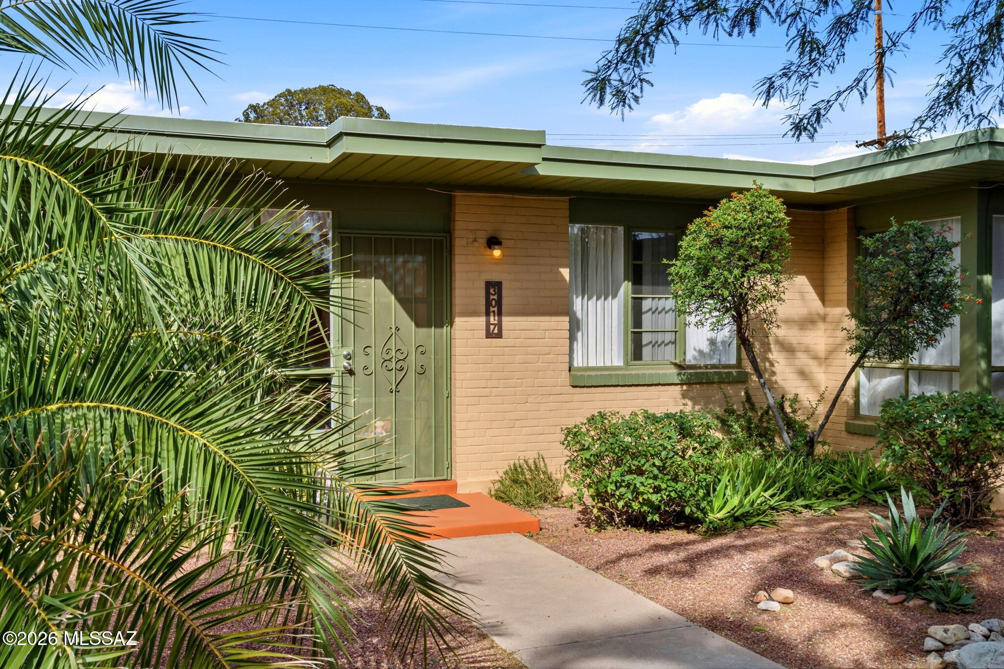 Country Club Manor Condos (1-51) - Residential
