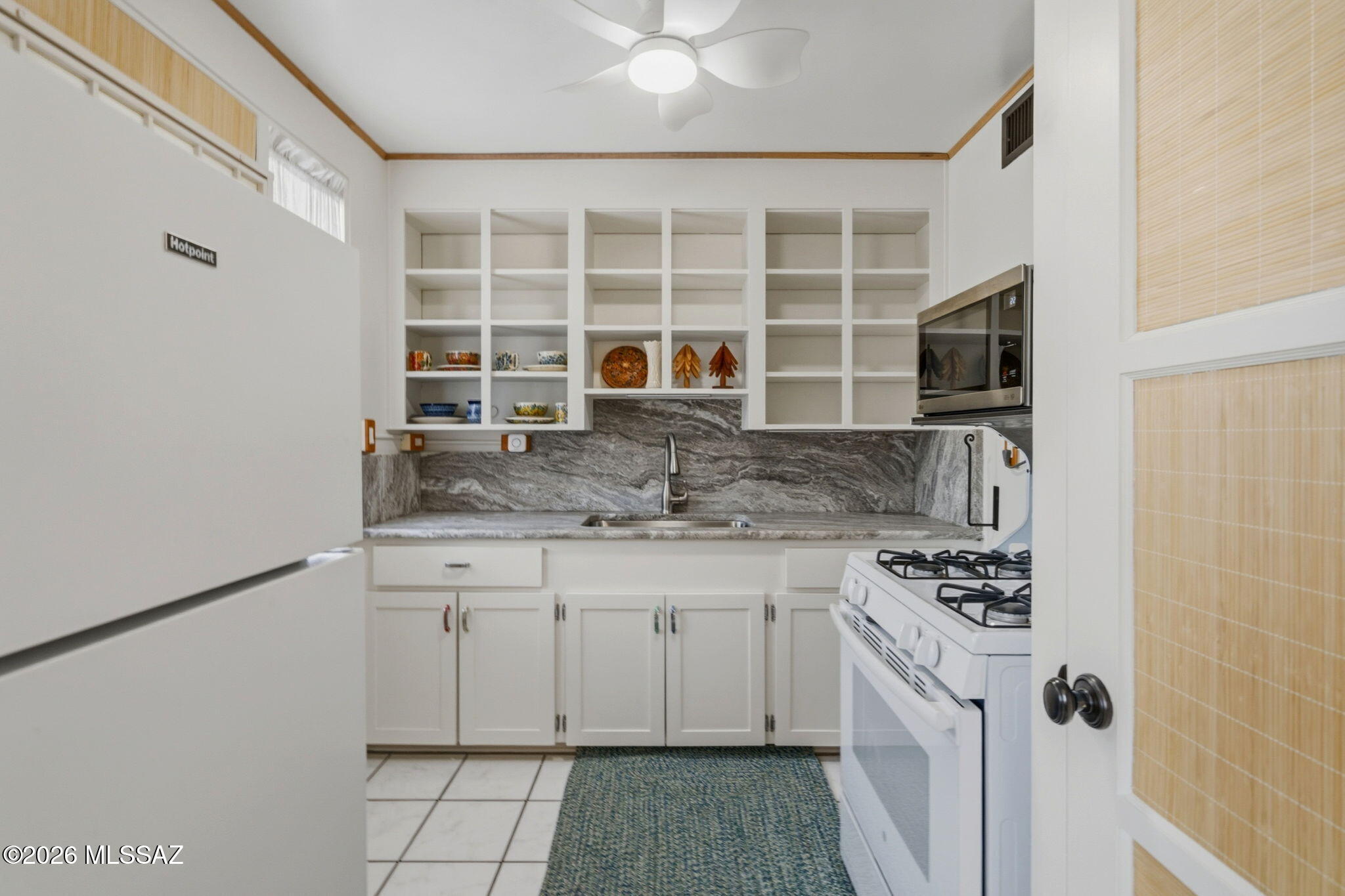 Country Club Manor Condos (1-51) - Residential