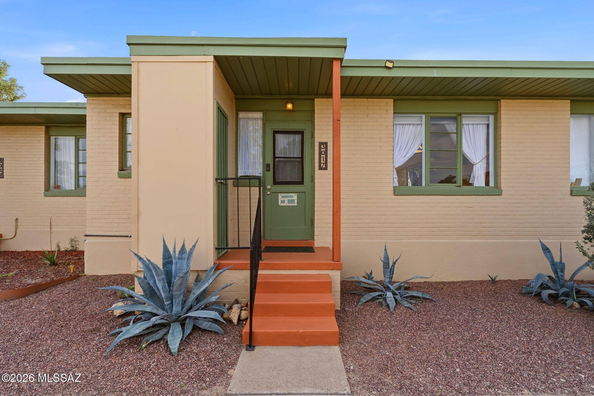 Country Club Manor Condos (1-51) - Residential