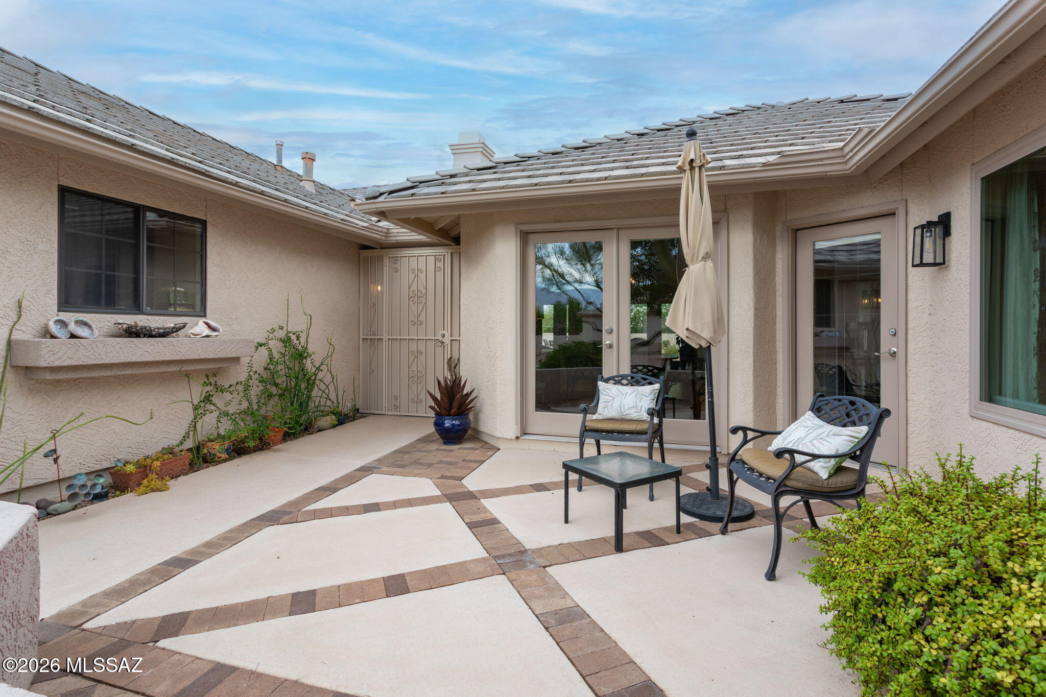 1138 W Masters Circle W