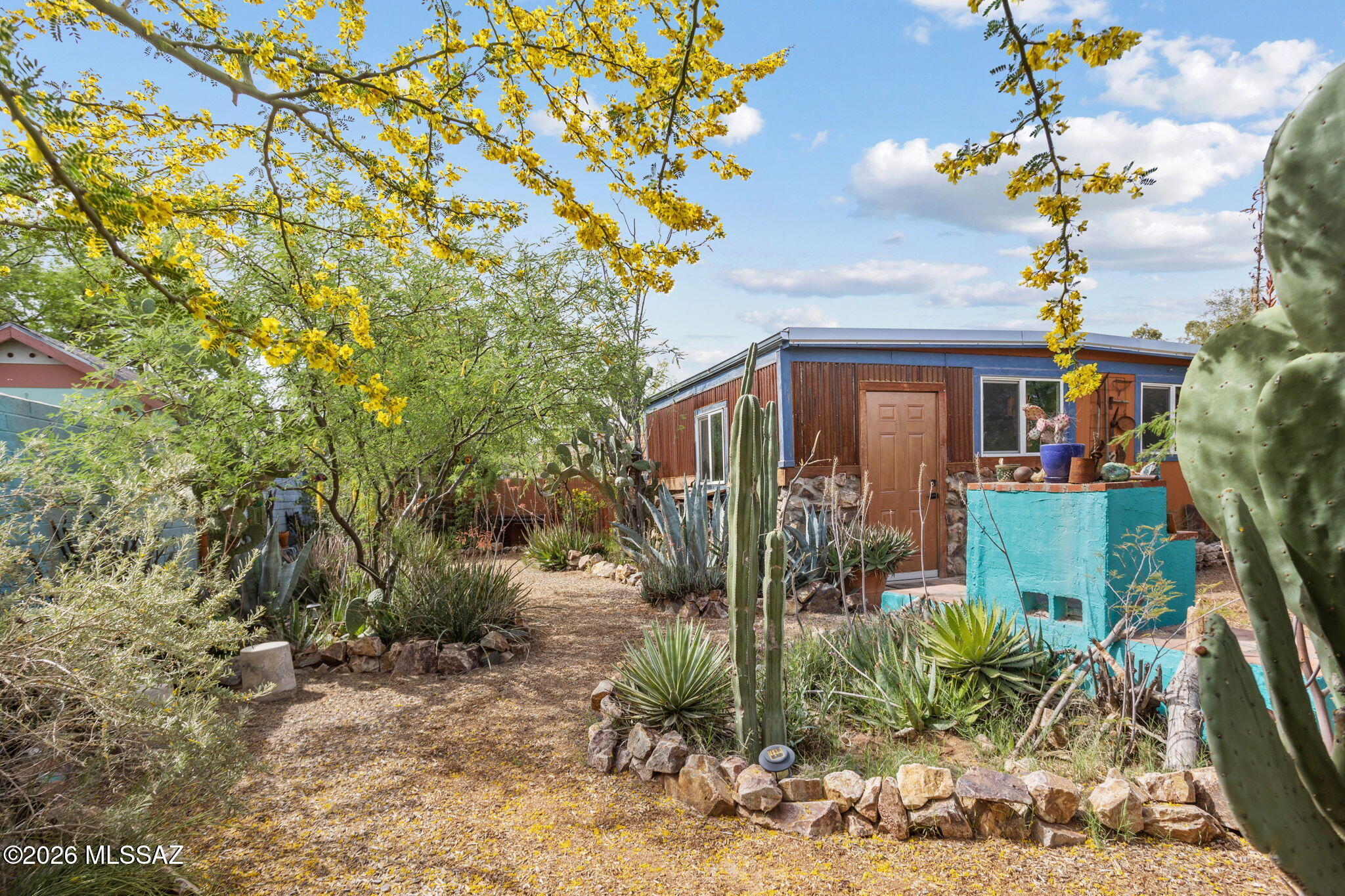 3444 E Bellevue Street