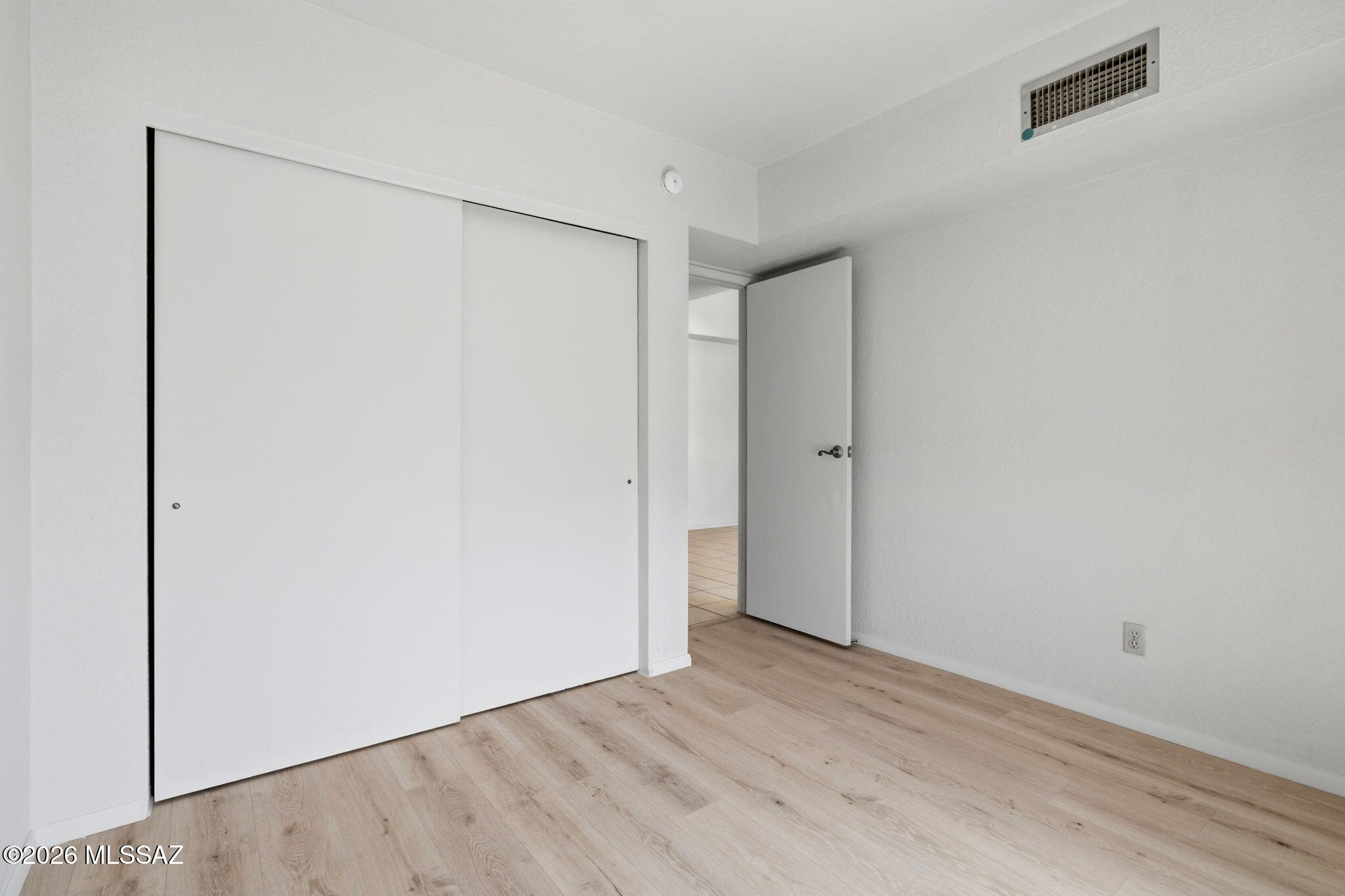 Summertree Condominiums (1-224) - Residential