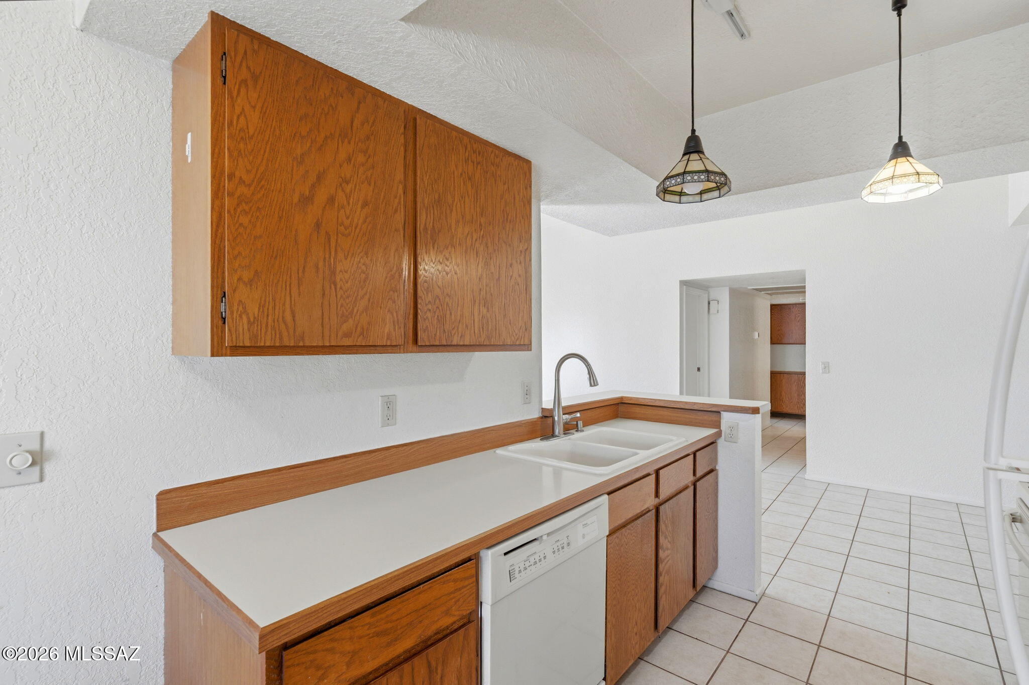 Summertree Condominiums (1-224) - Residential