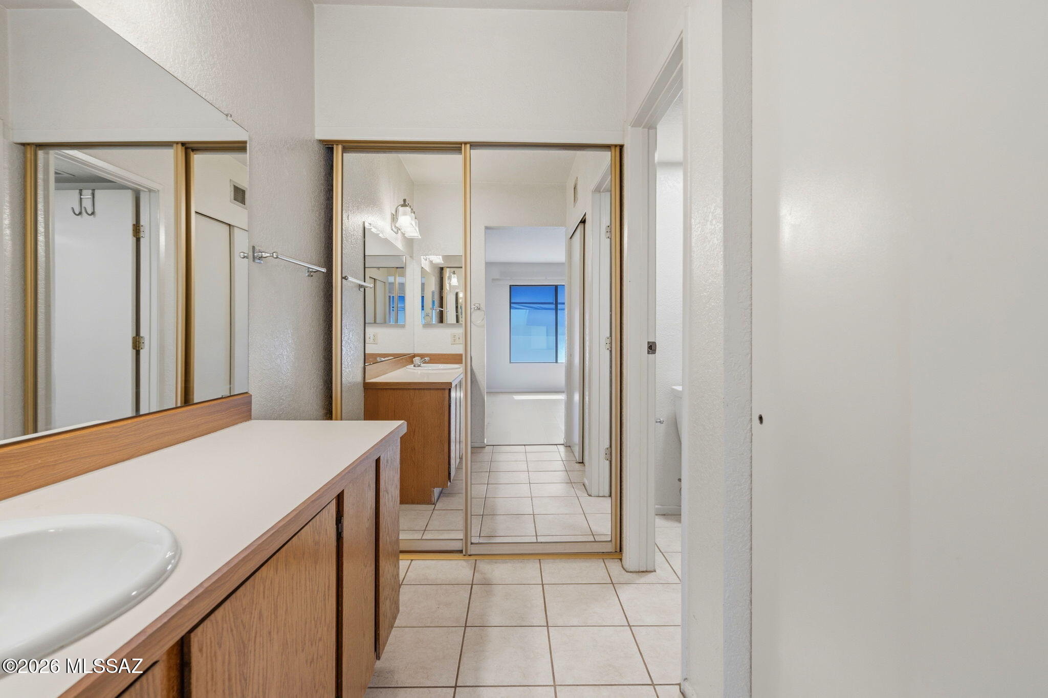 Summertree Condominiums (1-224) - Residential