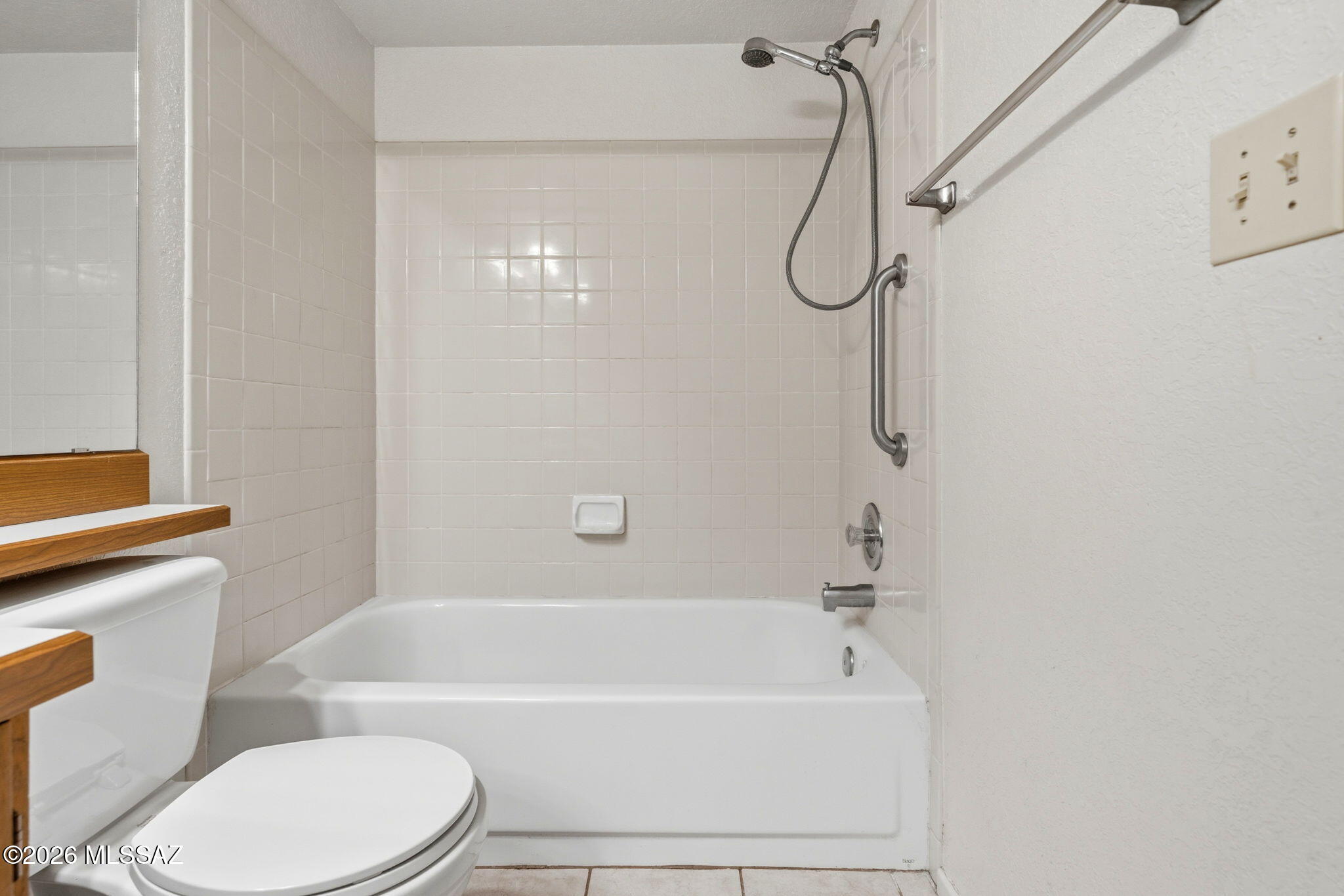 Summertree Condominiums (1-224) - Residential
