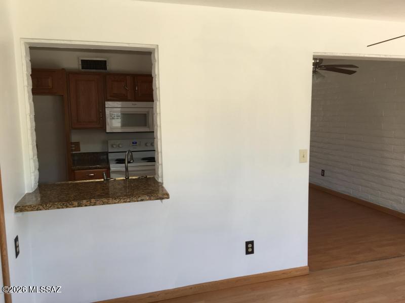 Casas Adobes Park (1-93) - Residential Lease