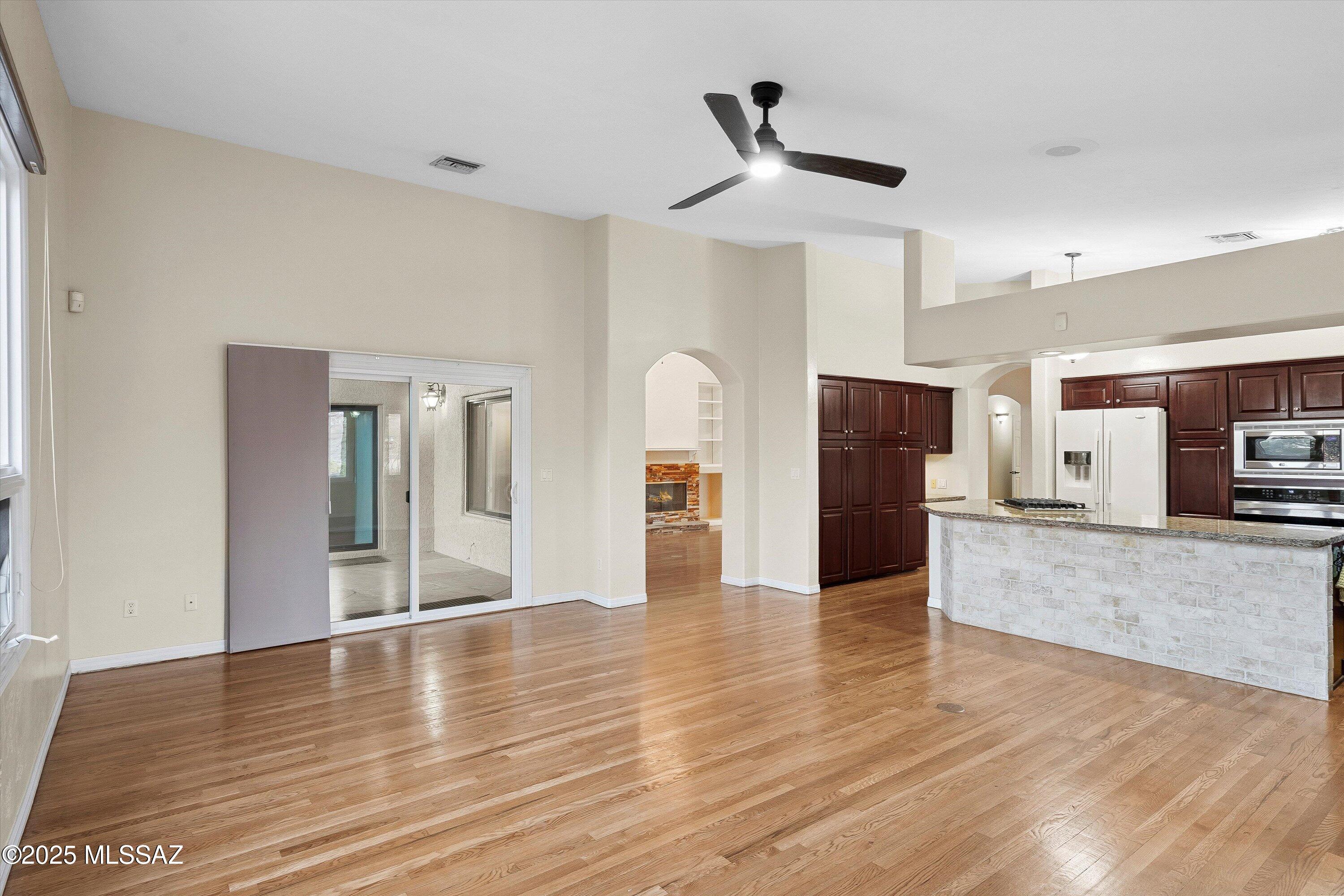 Monte Del Oro (1-187) - Residential