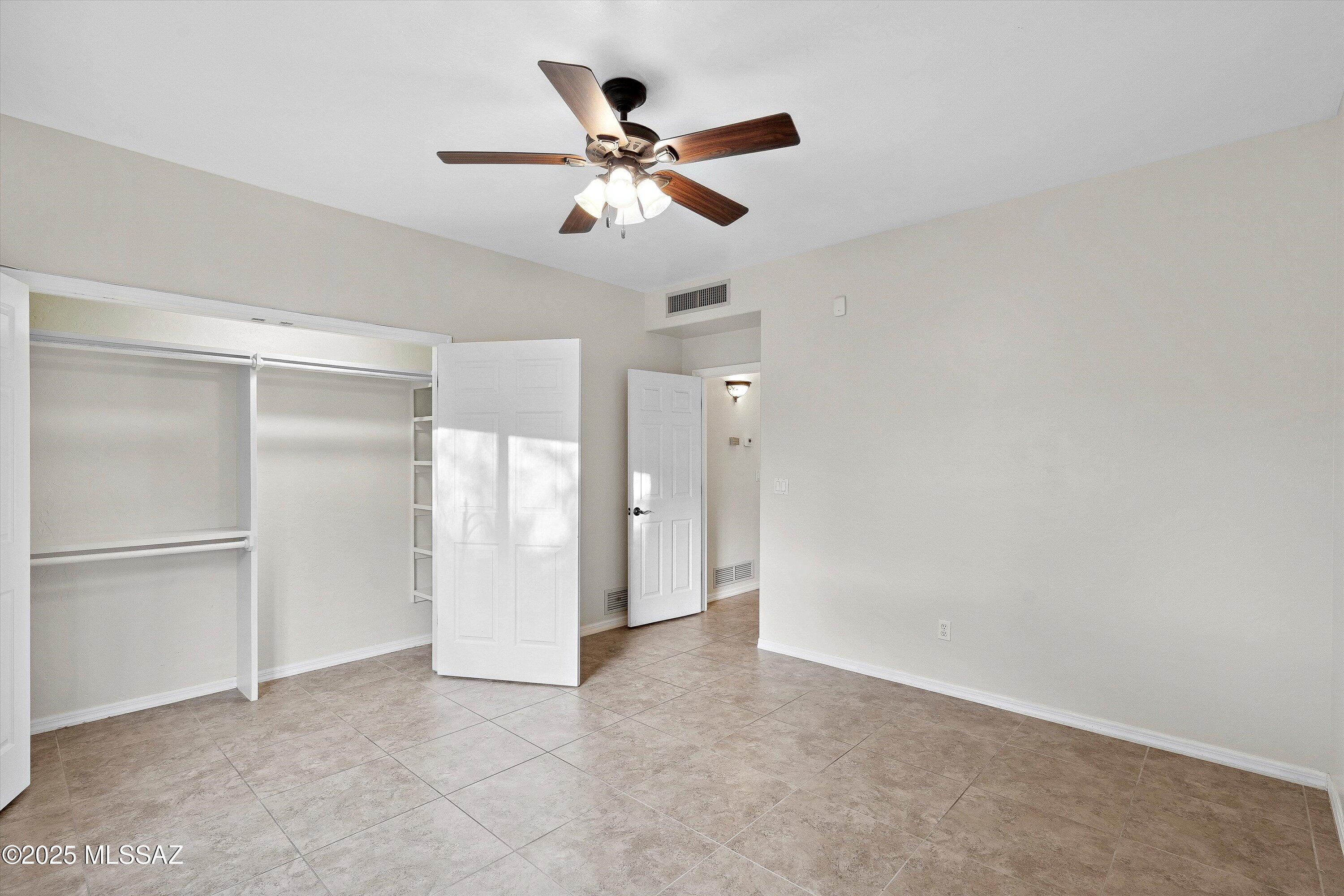 Monte Del Oro (1-187) - Residential