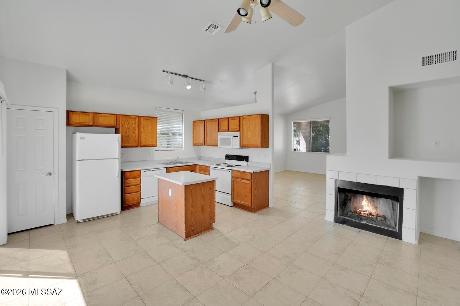 Desert Crossings at Rita Ranch (1-255) - Residential Lease