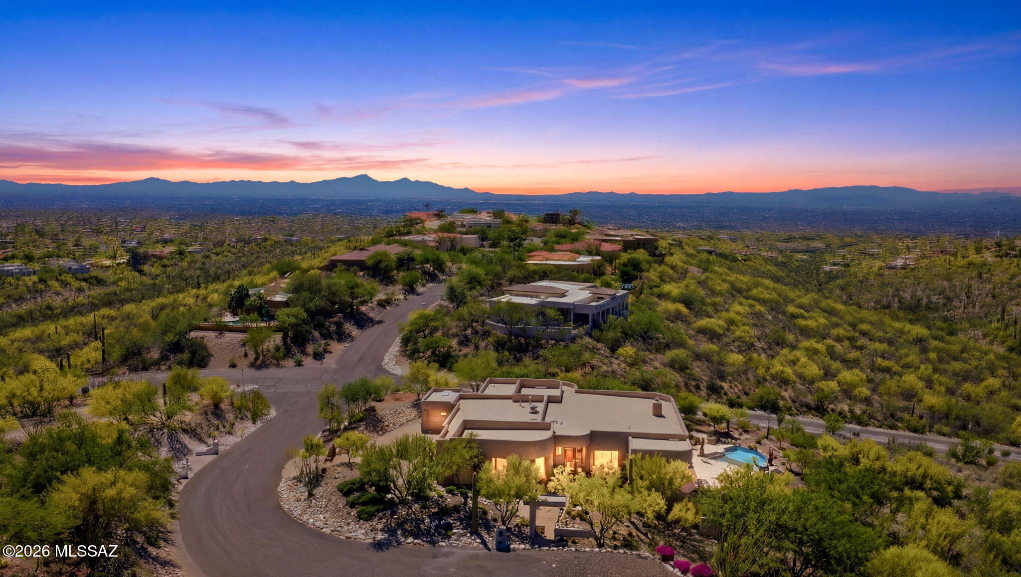 6211 N Paseo Zaldivar