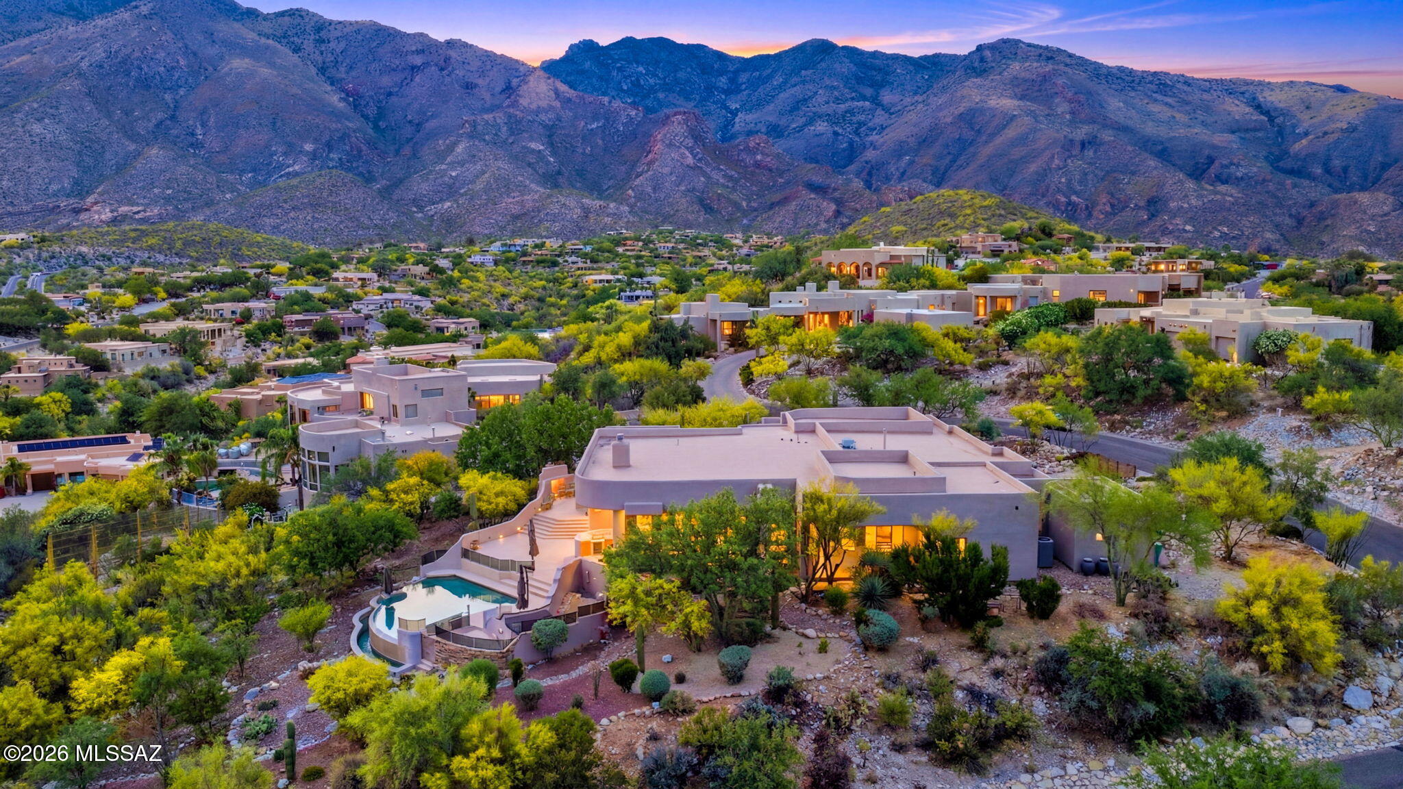 6211 N Paseo Zaldivar