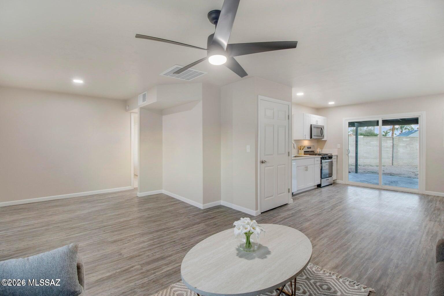 Sherwood Village Terrace (231-546) - Residential