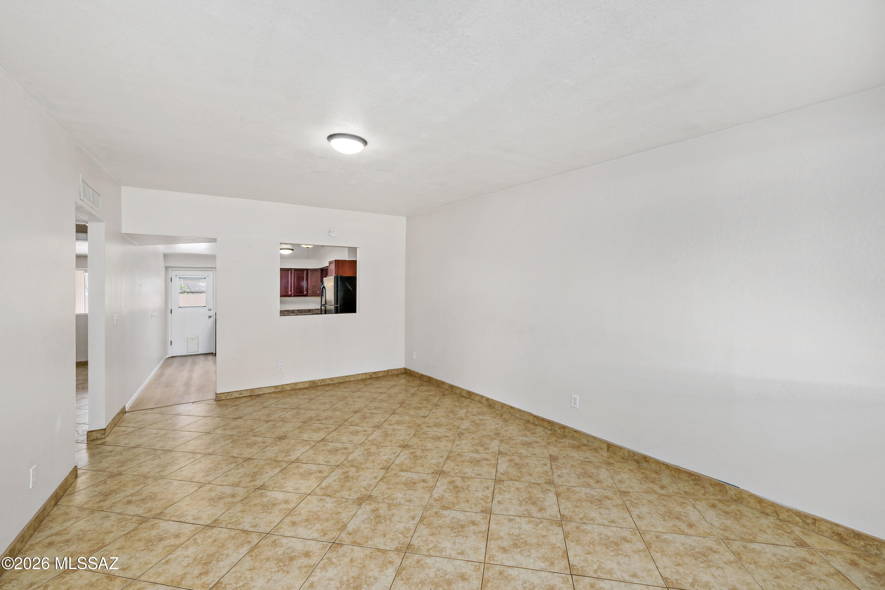 Ft. Lowell Gardens Twnhss. (1-18) - Residential Lease