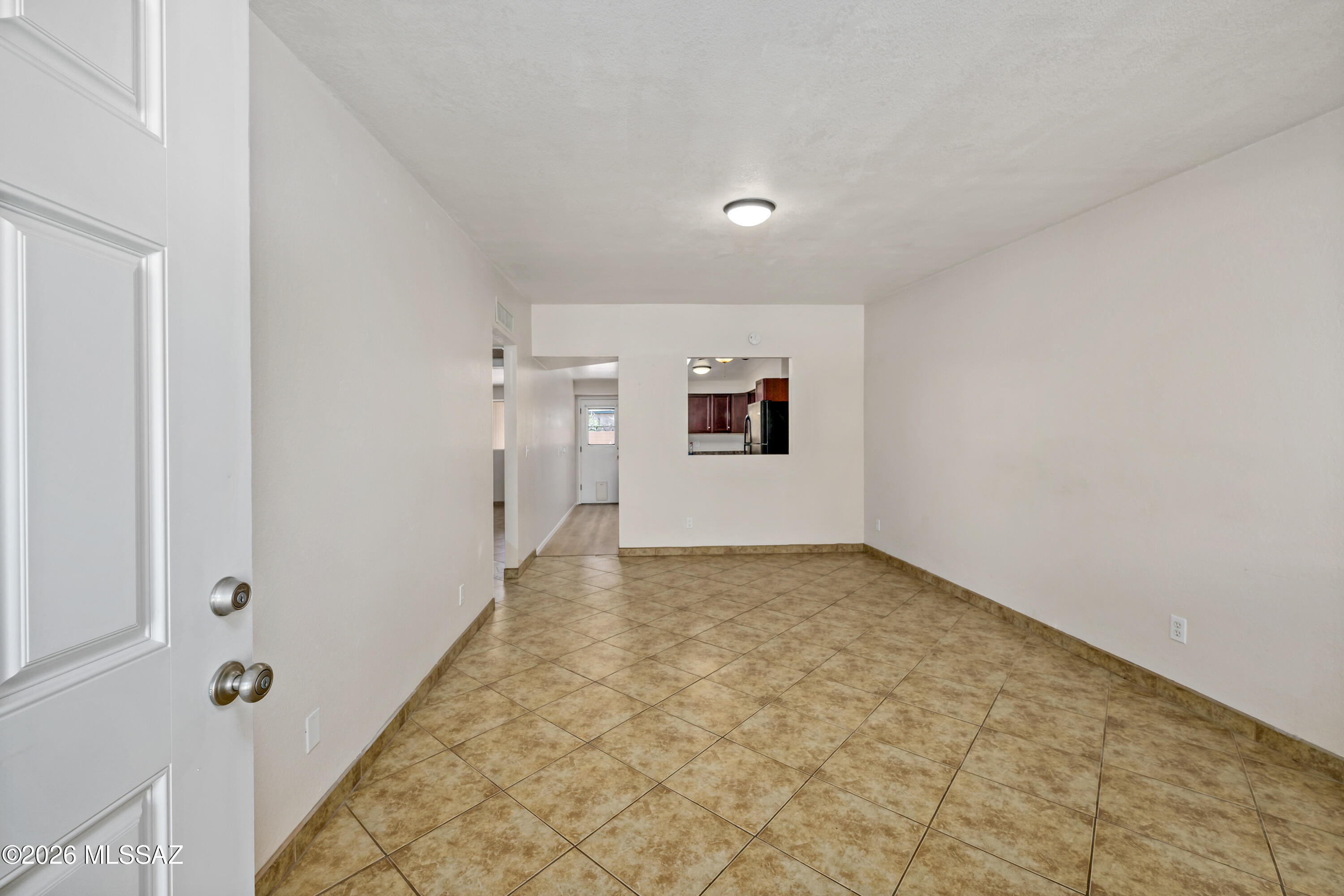 Ft. Lowell Gardens Twnhss. (1-18) - Residential Lease