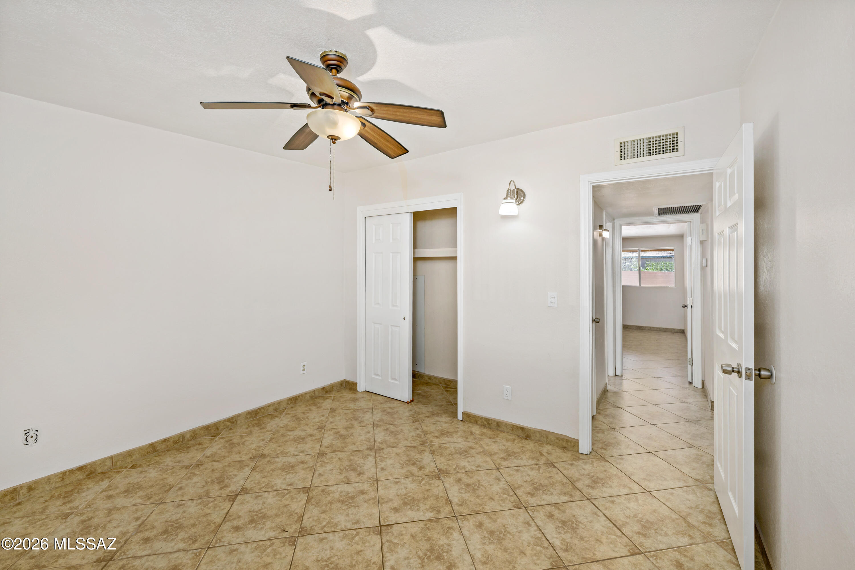 Ft. Lowell Gardens Twnhss. (1-18) - Residential Lease