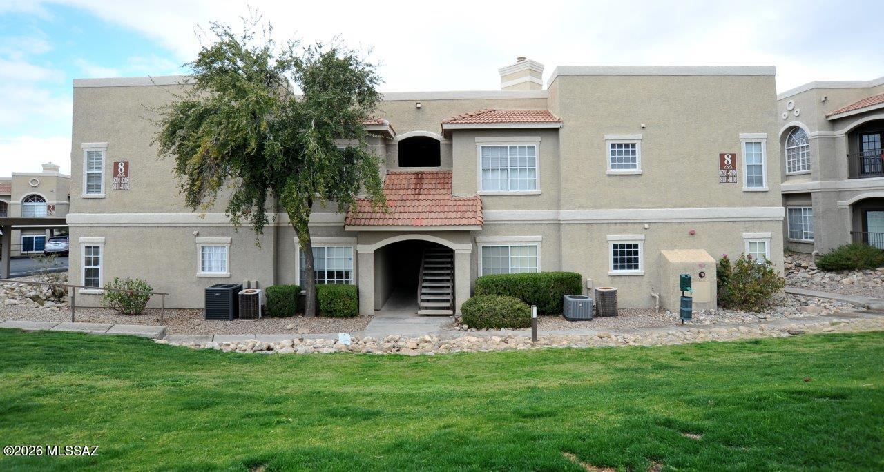 The Boulders at La Reserve Condominiums - Residential