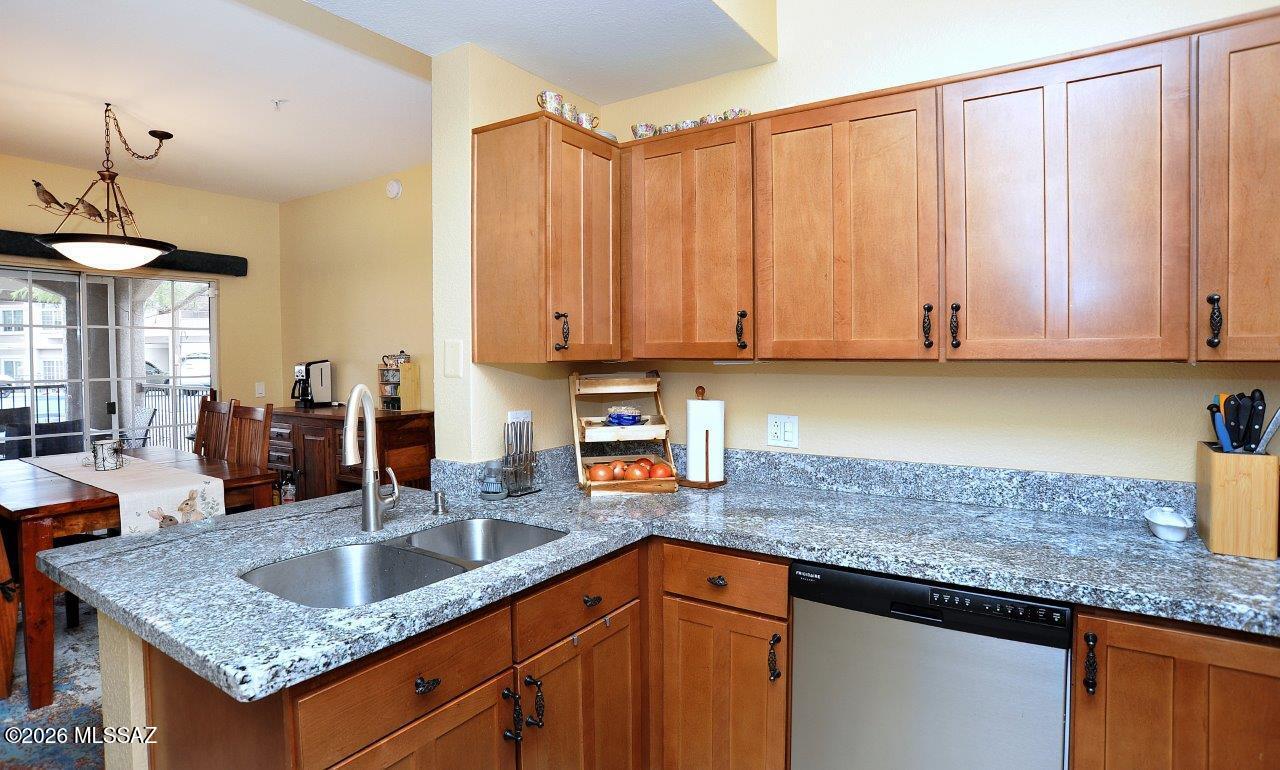 The Boulders at La Reserve Condominiums - Residential