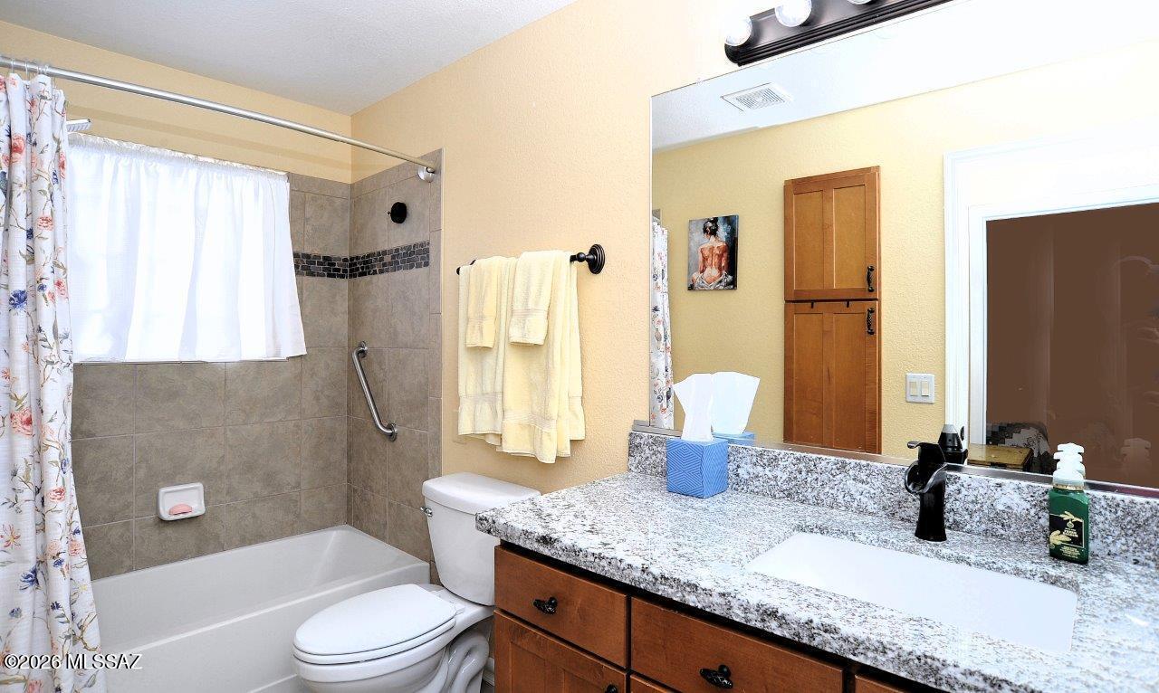 The Boulders at La Reserve Condominiums - Residential