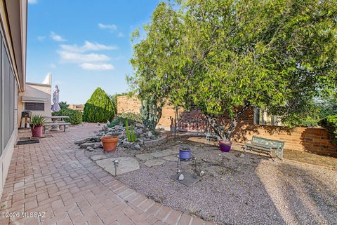 Photo of 991 W Rio Guaymas, Green Valley, AZ 85614 (MLS # 22624695)