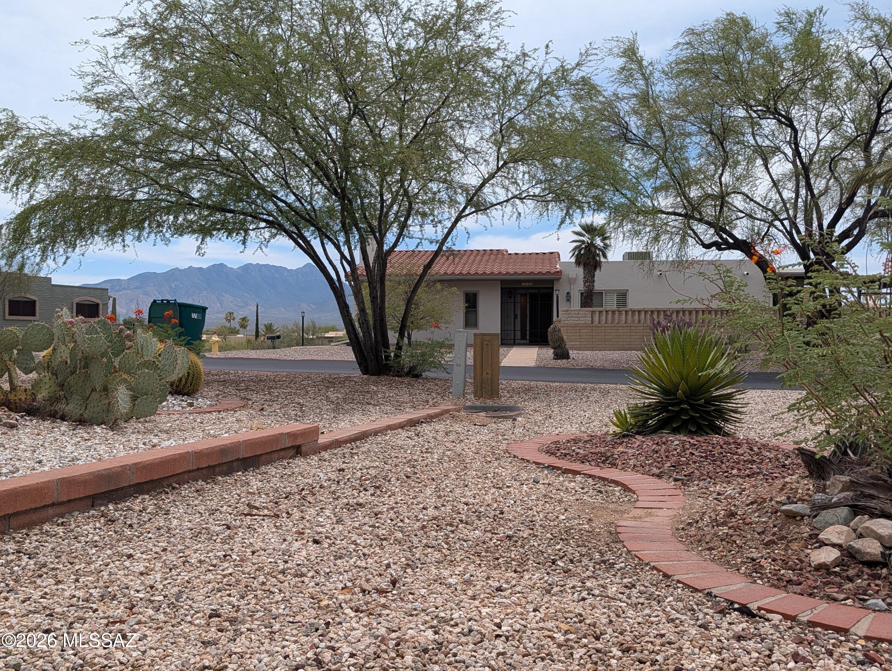 1530 W Camino Calderon