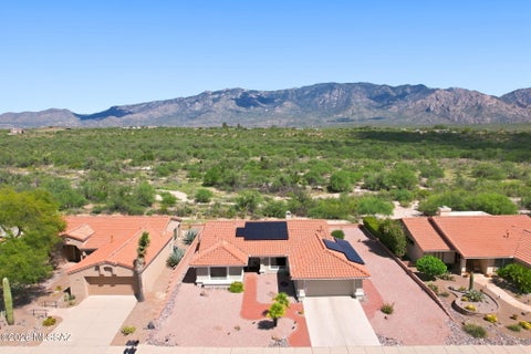 Photo of 14140 N Lobelia Way, Oro Valley, AZ 85755 (MLS # 22621851)