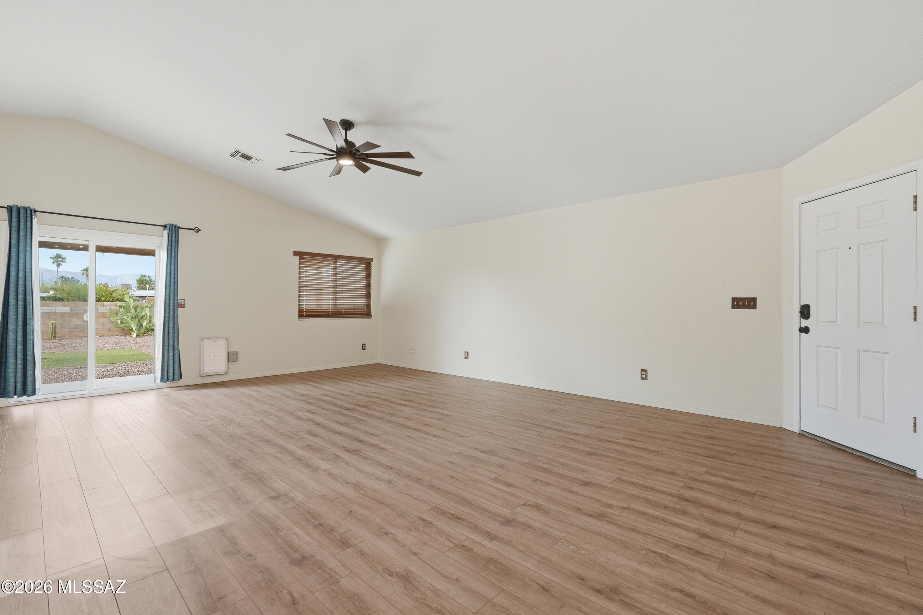Mirabella (1-102) - Residential Lease