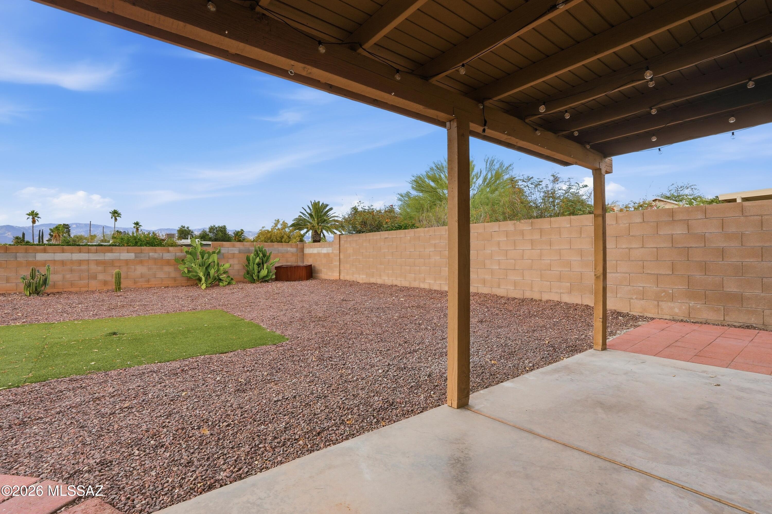 Mirabella (1-102) - Residential Lease
