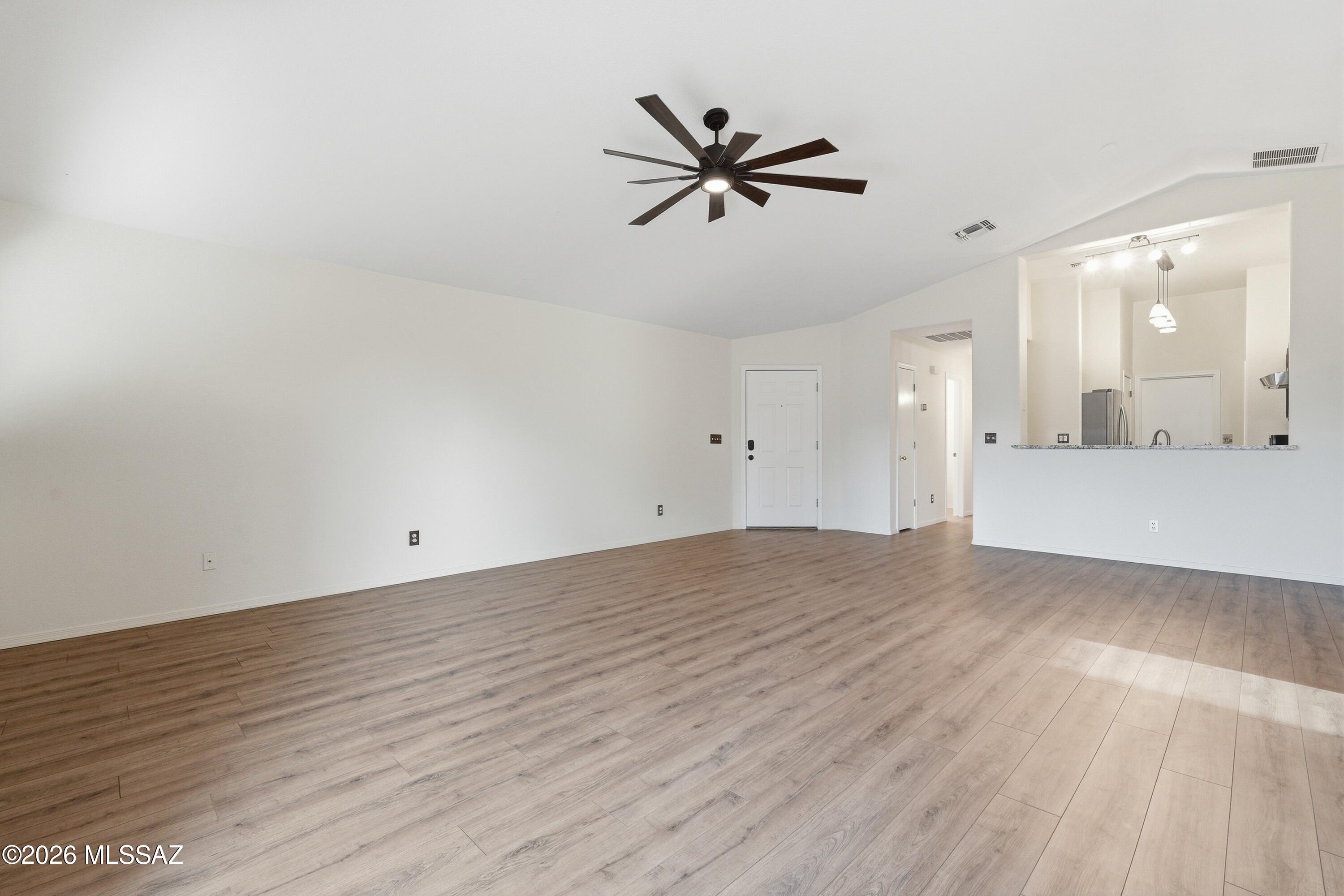 Mirabella (1-102) - Residential Lease