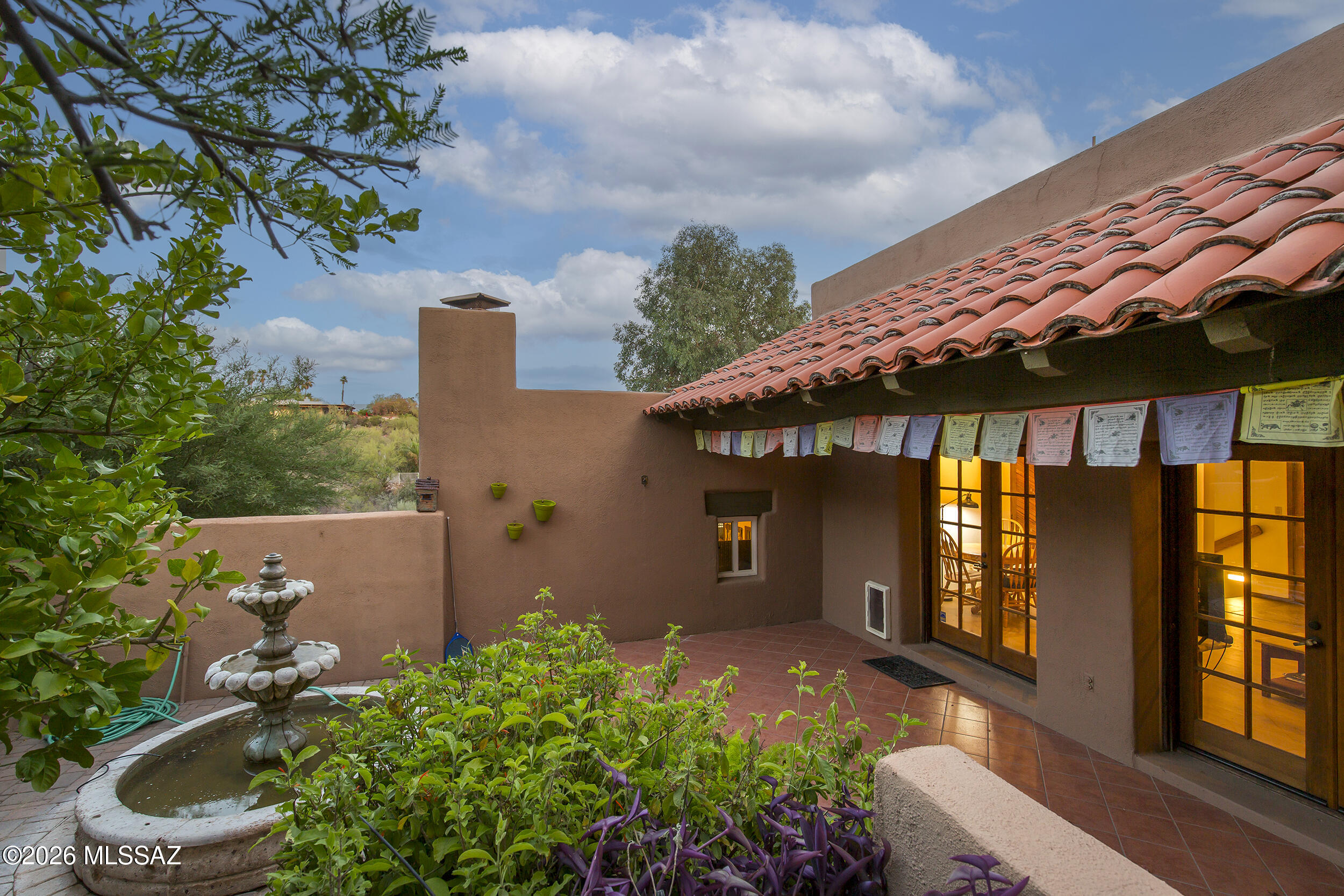 5066 N Placita Cholula
