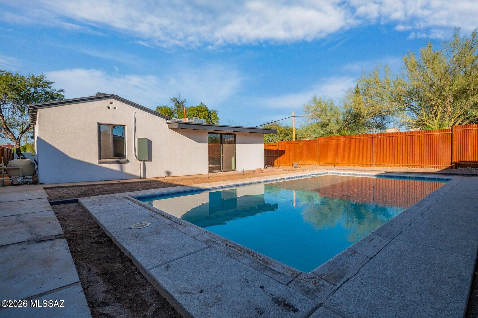 Altadina Heights - Residential