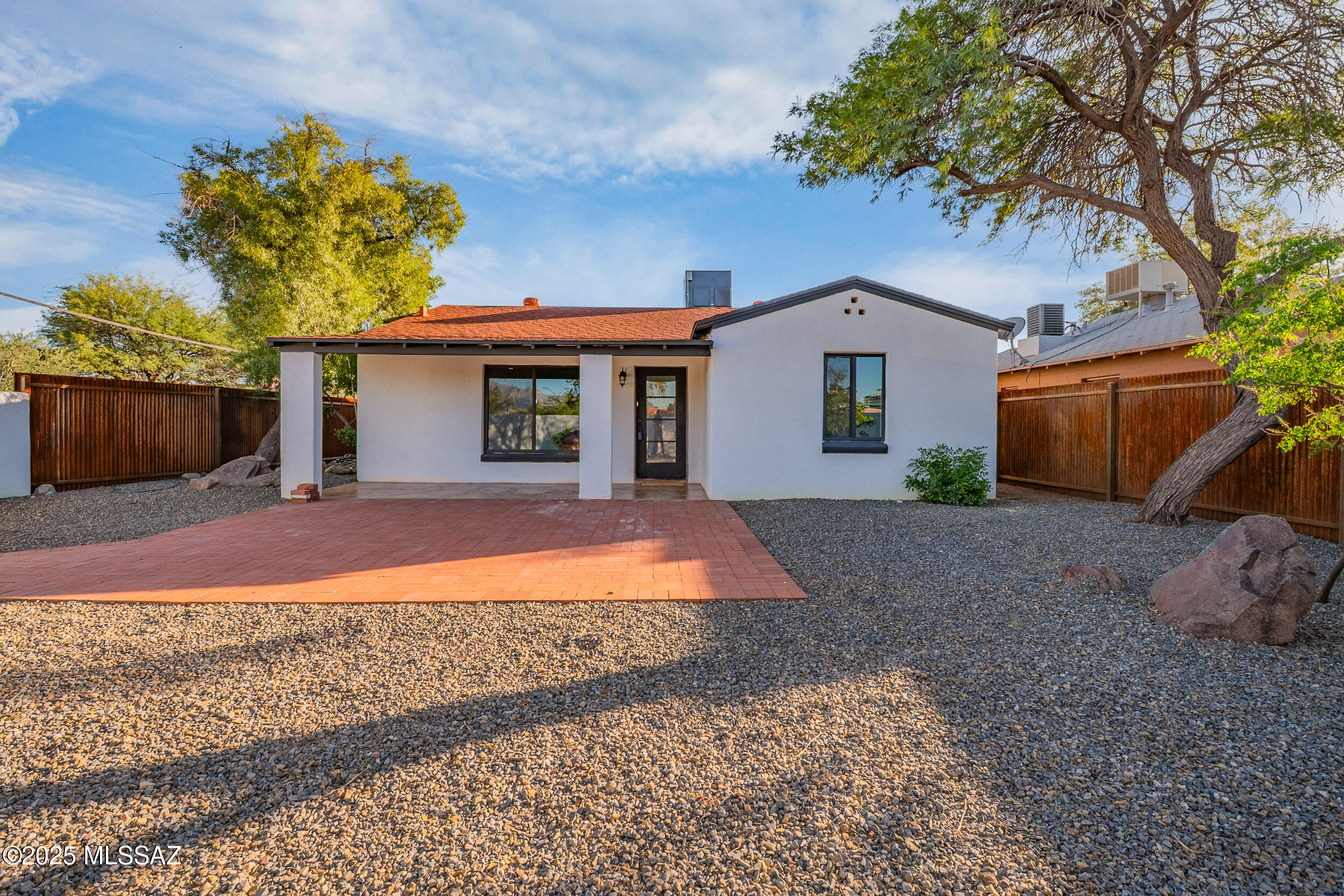 Altadina Heights - Residential