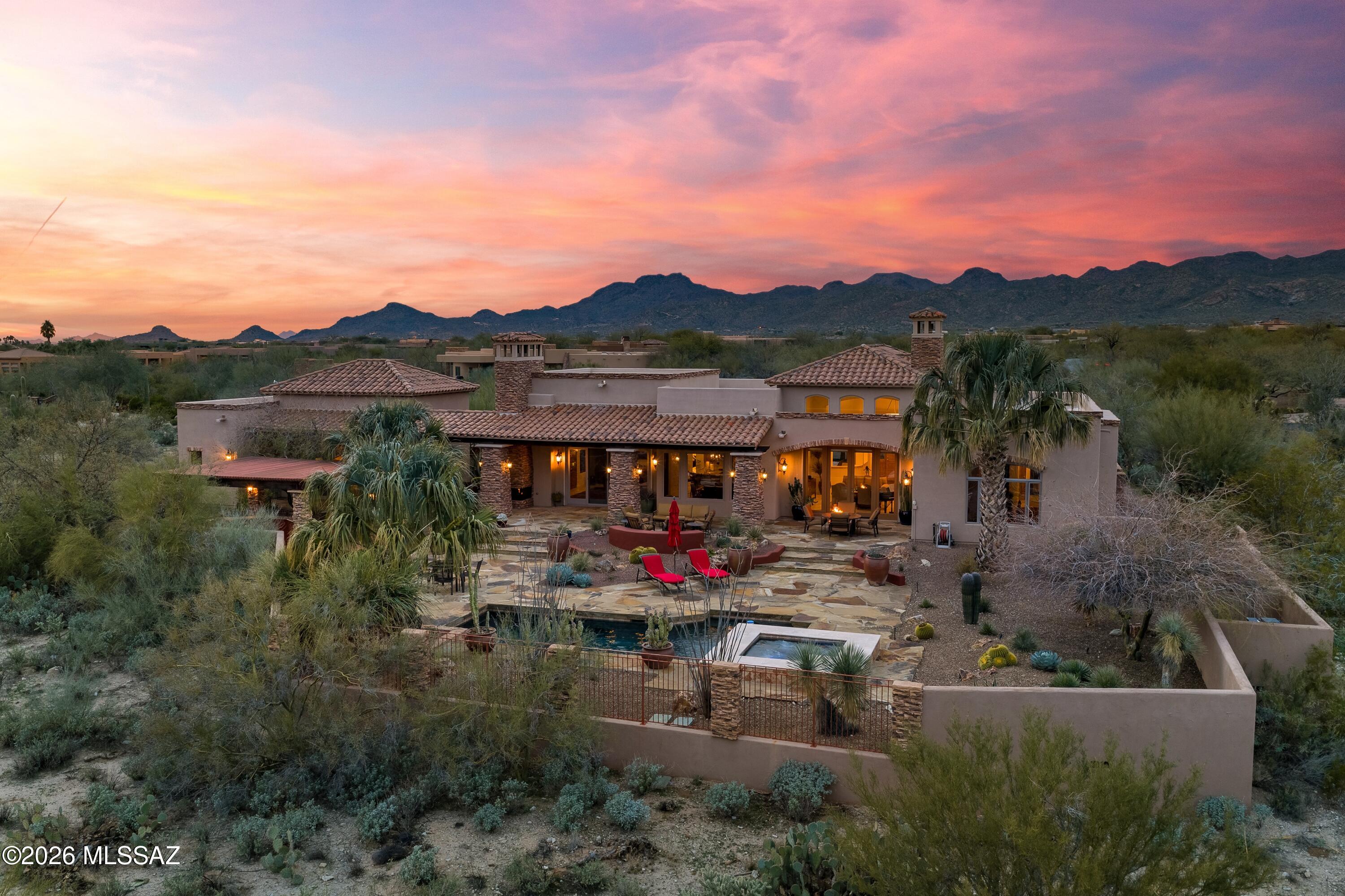 1139 W Sheared Granite Place