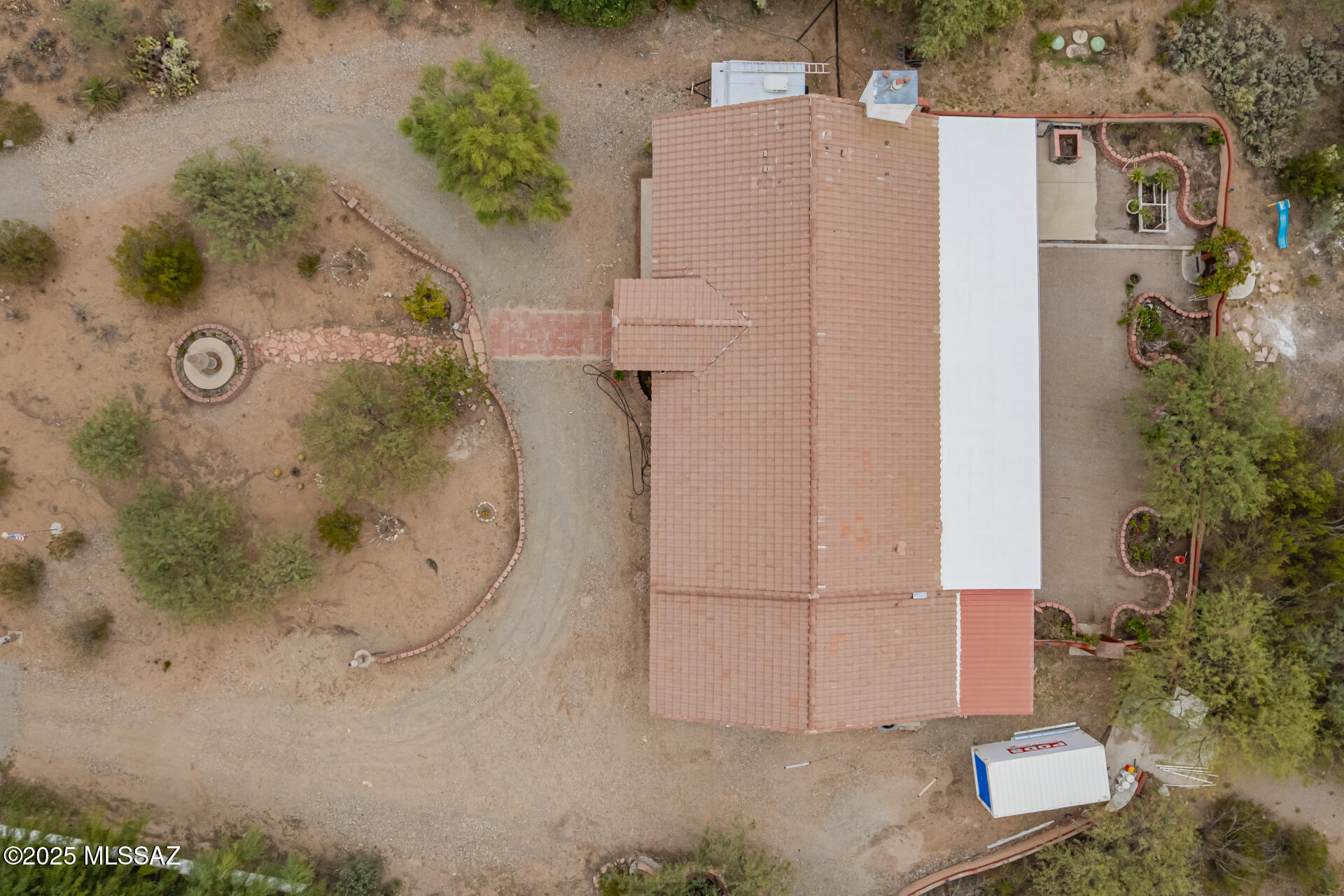 957 N Darlene Drive