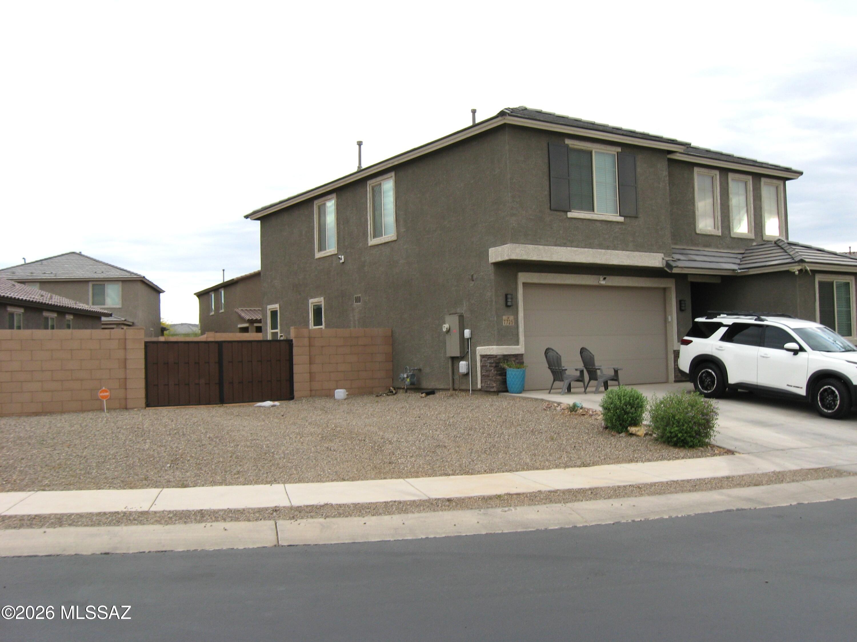 7725 S Crested Spring Drive