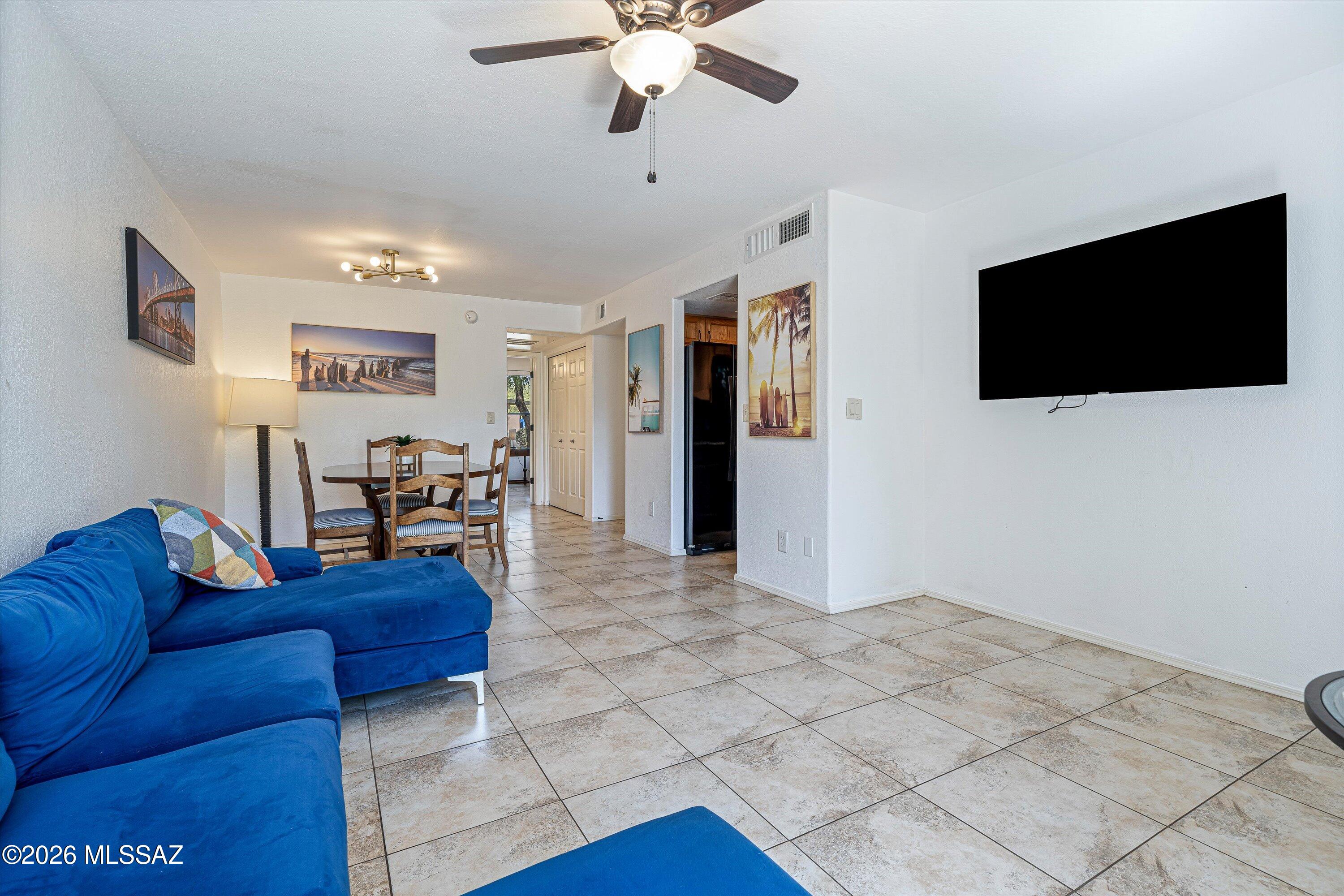 5800 N Kolb Road 5125
