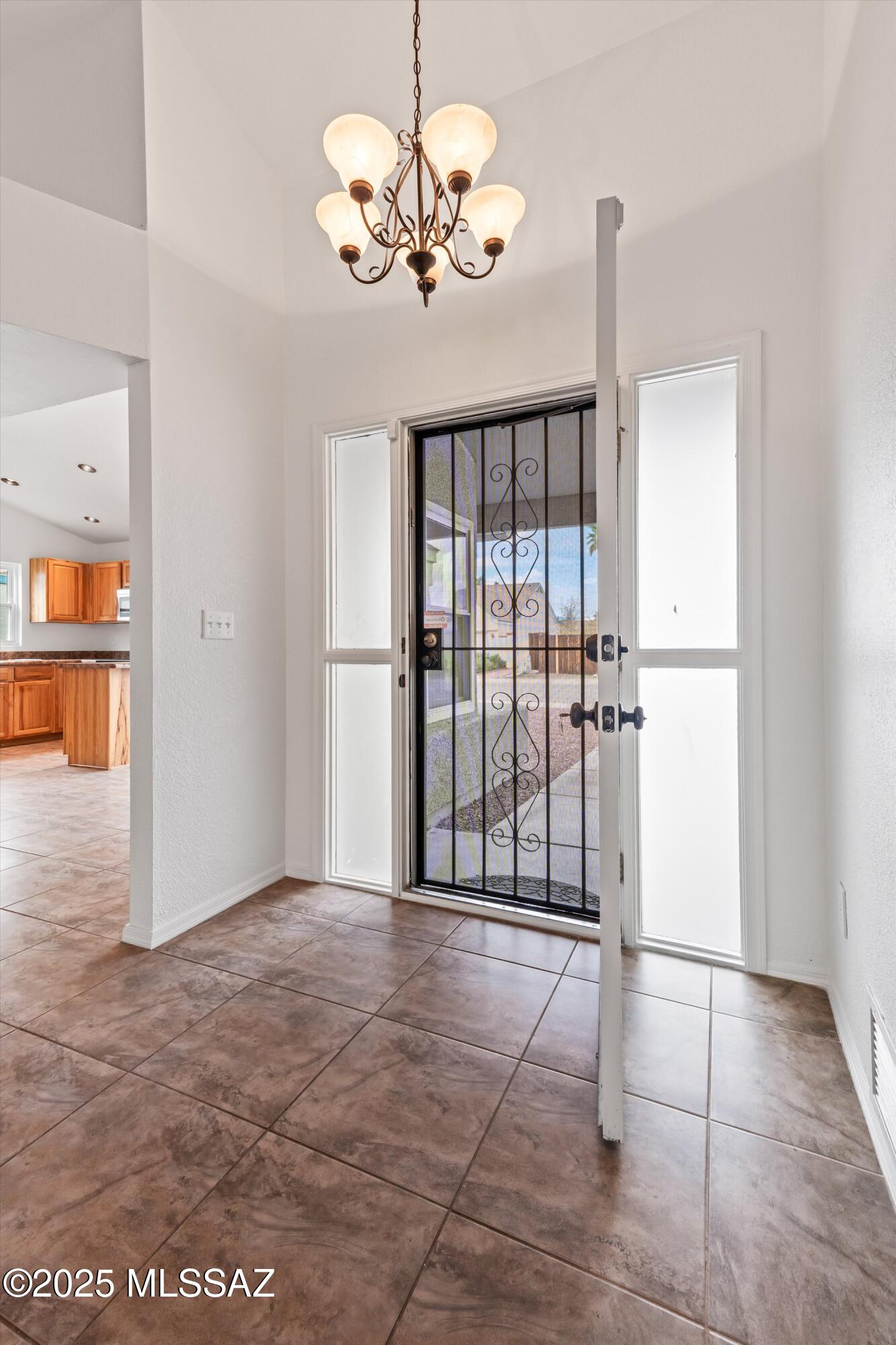 7848 N Roundstone Drive