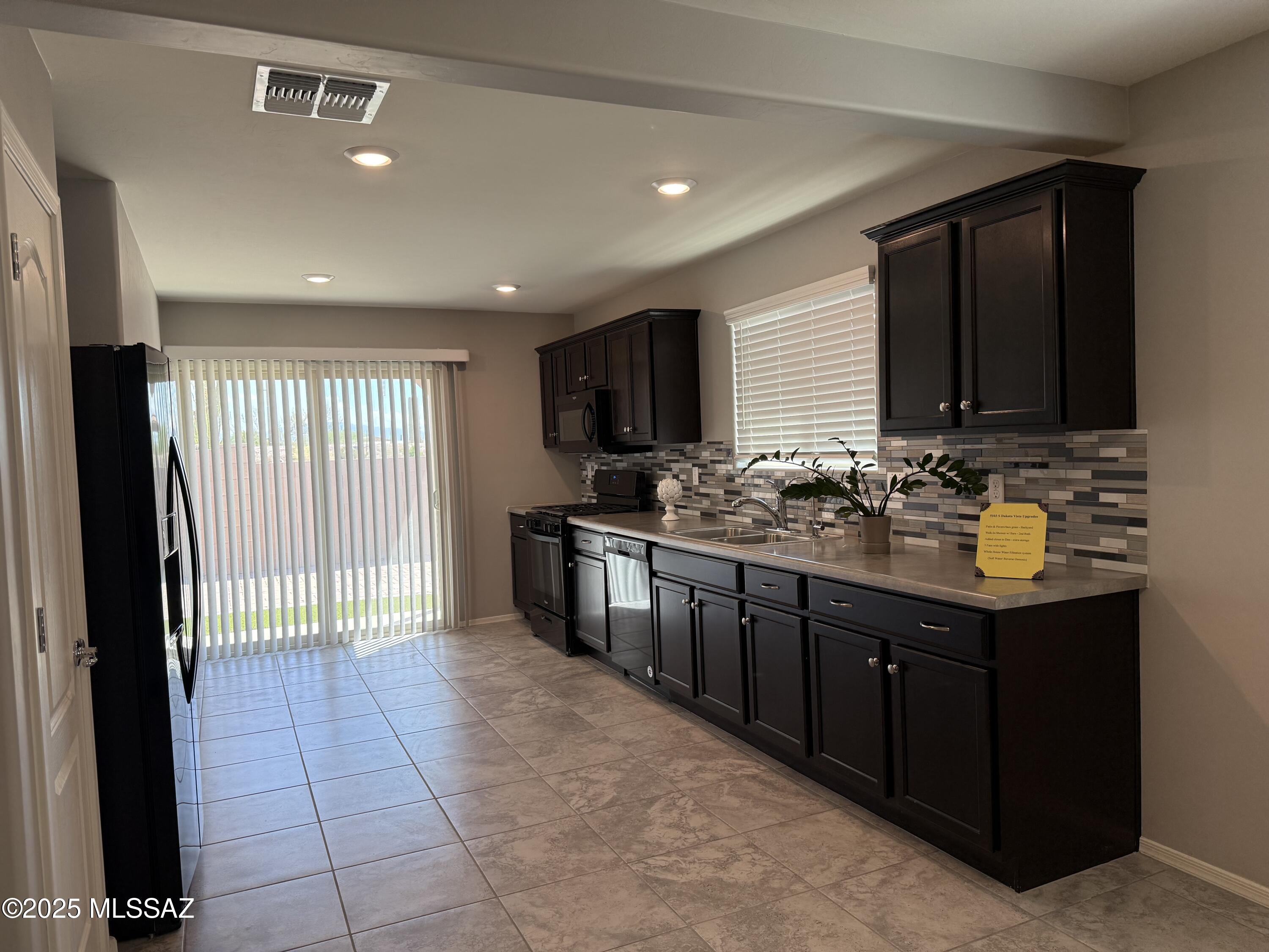 Dakota Vista - Residential