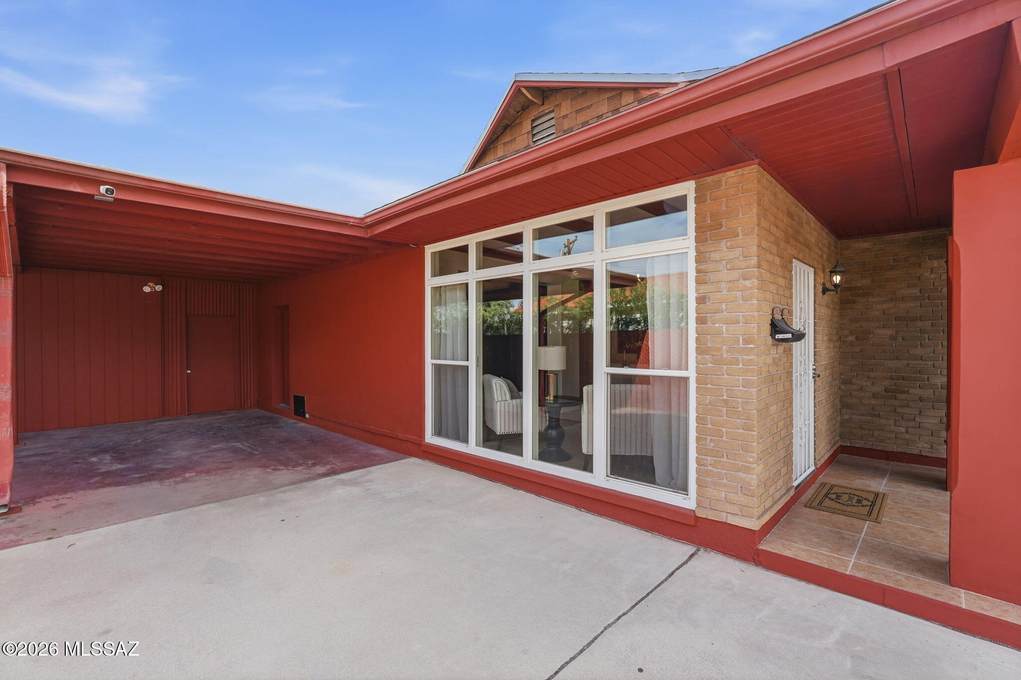 2250 E La Mirada Street