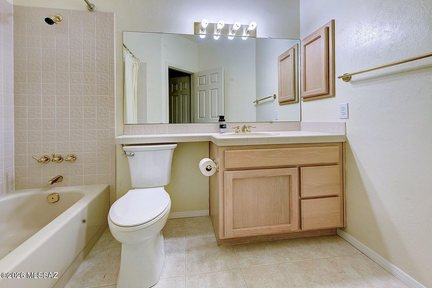 Country Club Vista (1-74) - Residential