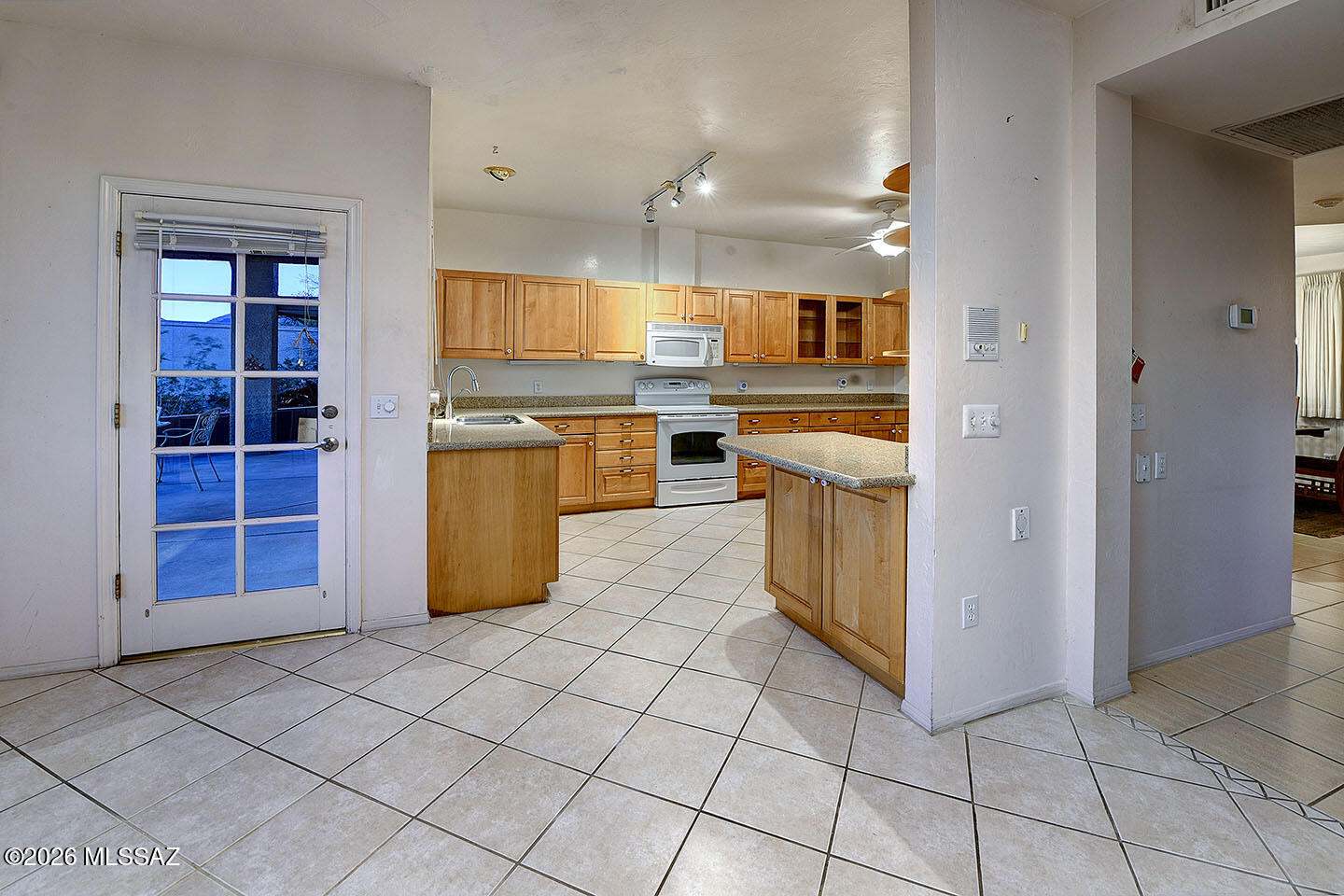 Country Club Vista (1-74) - Residential
