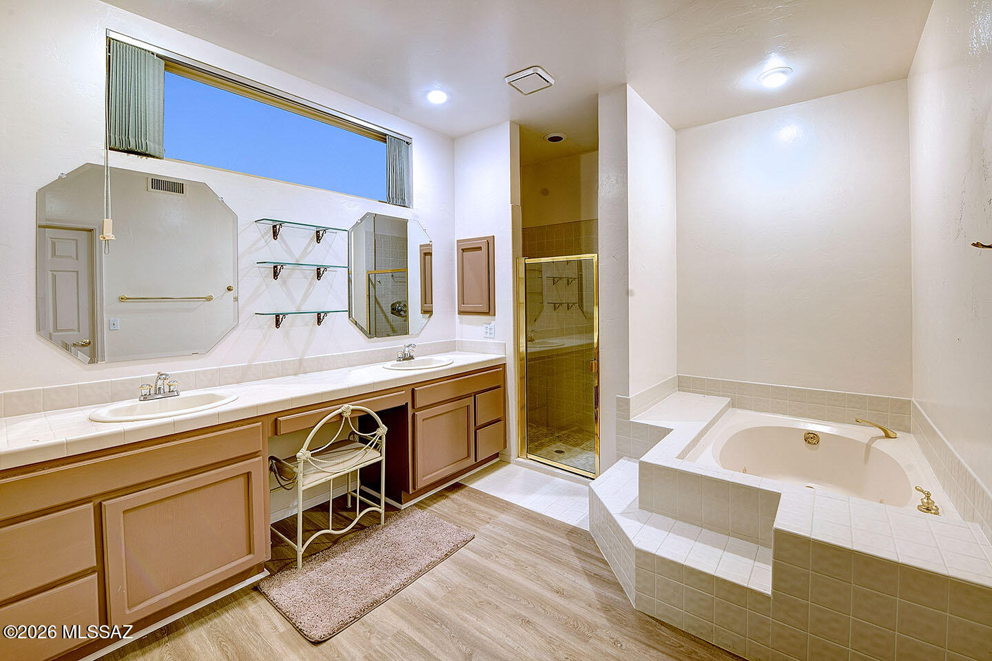 Country Club Vista (1-74) - Residential