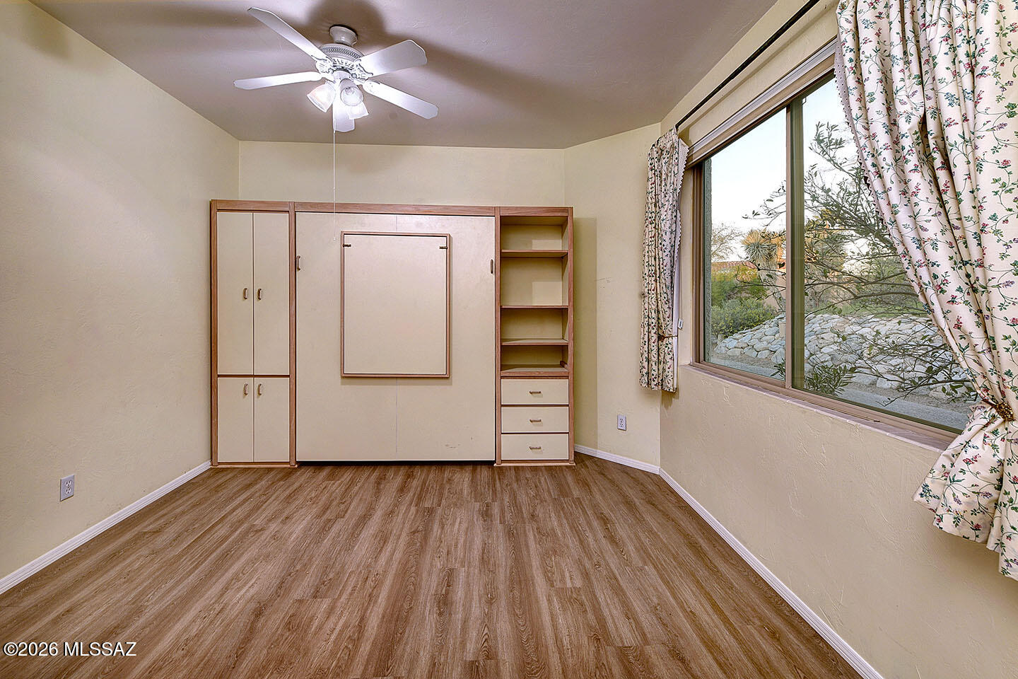 Country Club Vista (1-74) - Residential