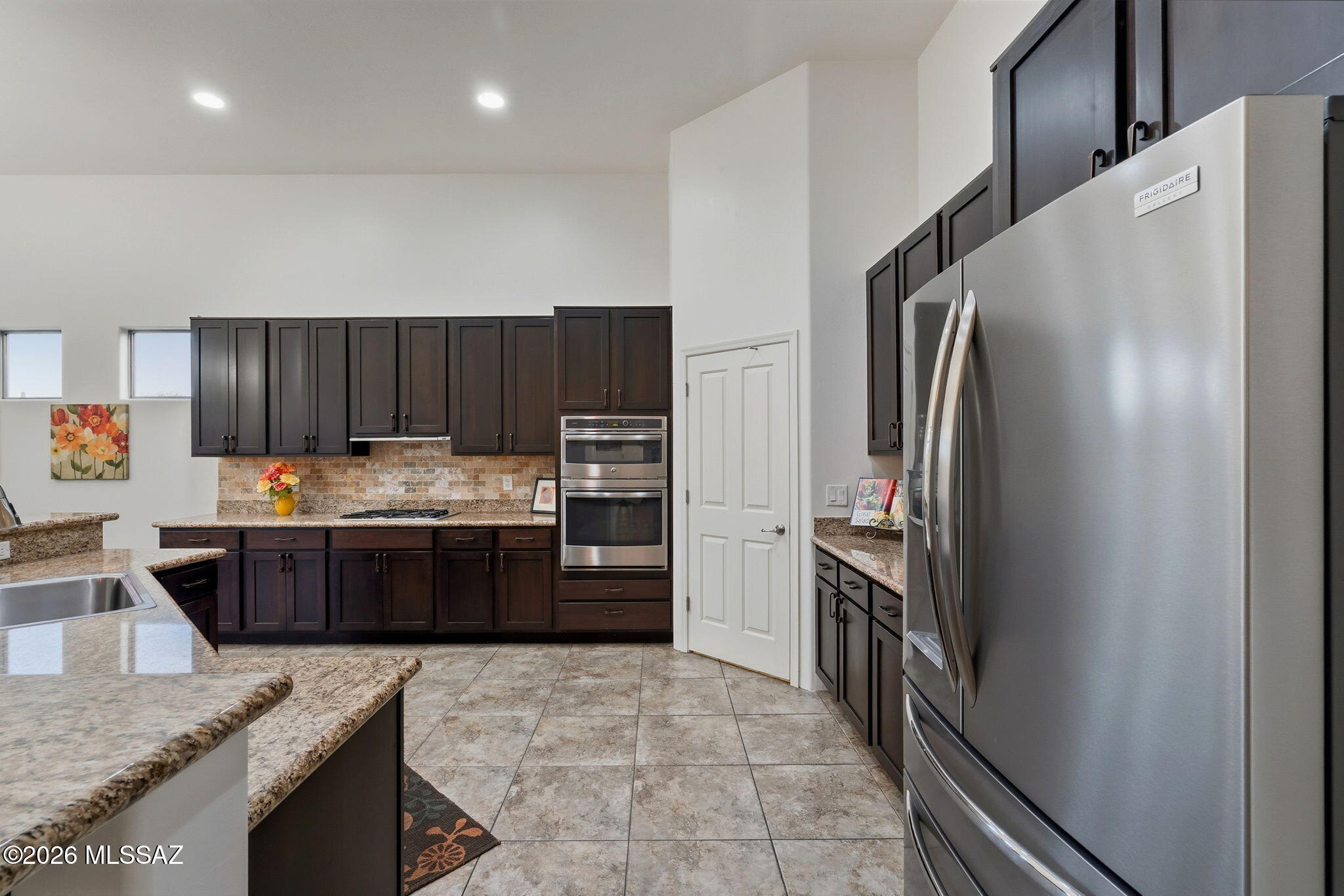 12270 N Golden Mirror Drive