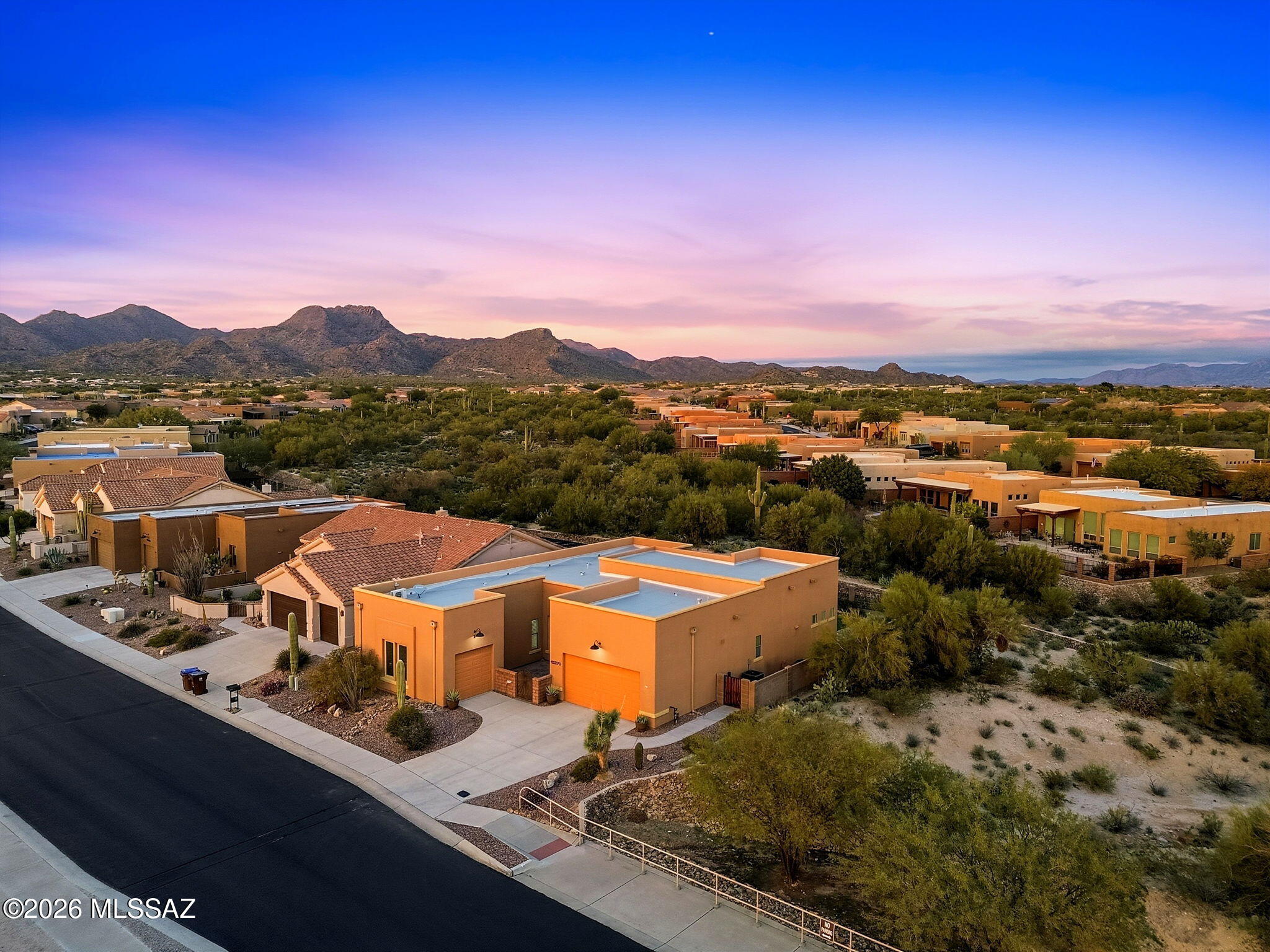 12270 N Golden Mirror Drive