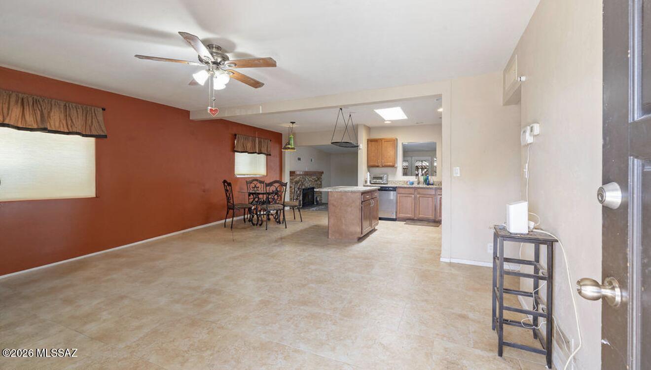 4301 E Lester Street